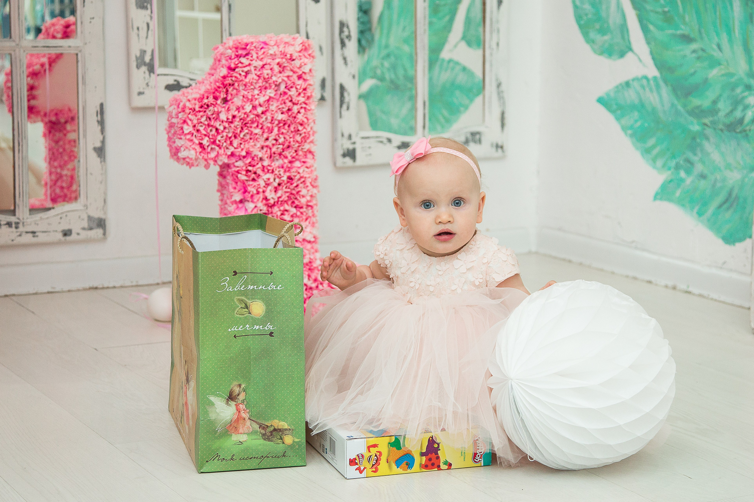 Годик Полине. Фотограф на Крещение, семейный фотограф в Москве