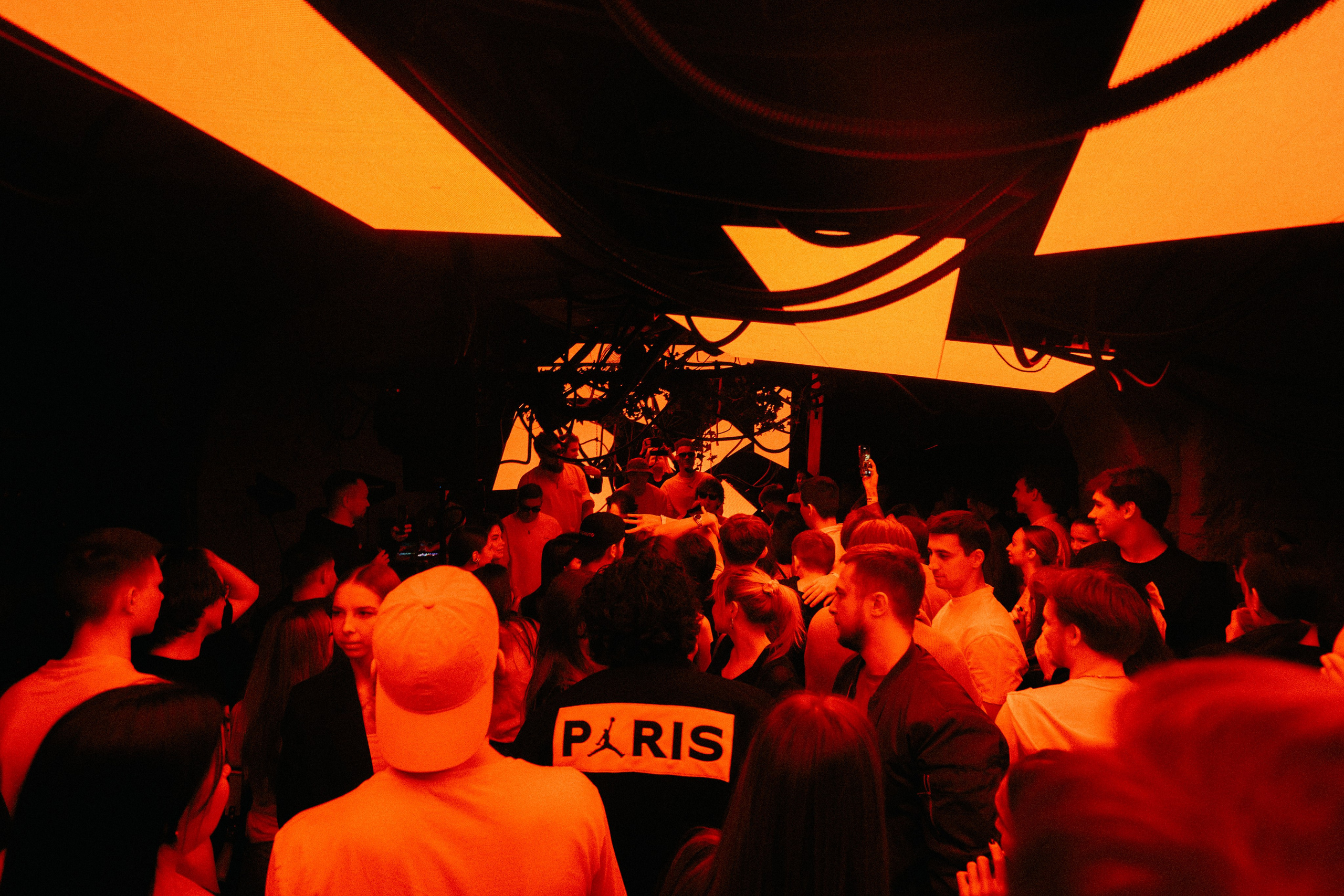 «Семья» х NIMAN / 2025. Саша Копылов, фотограф в Казани