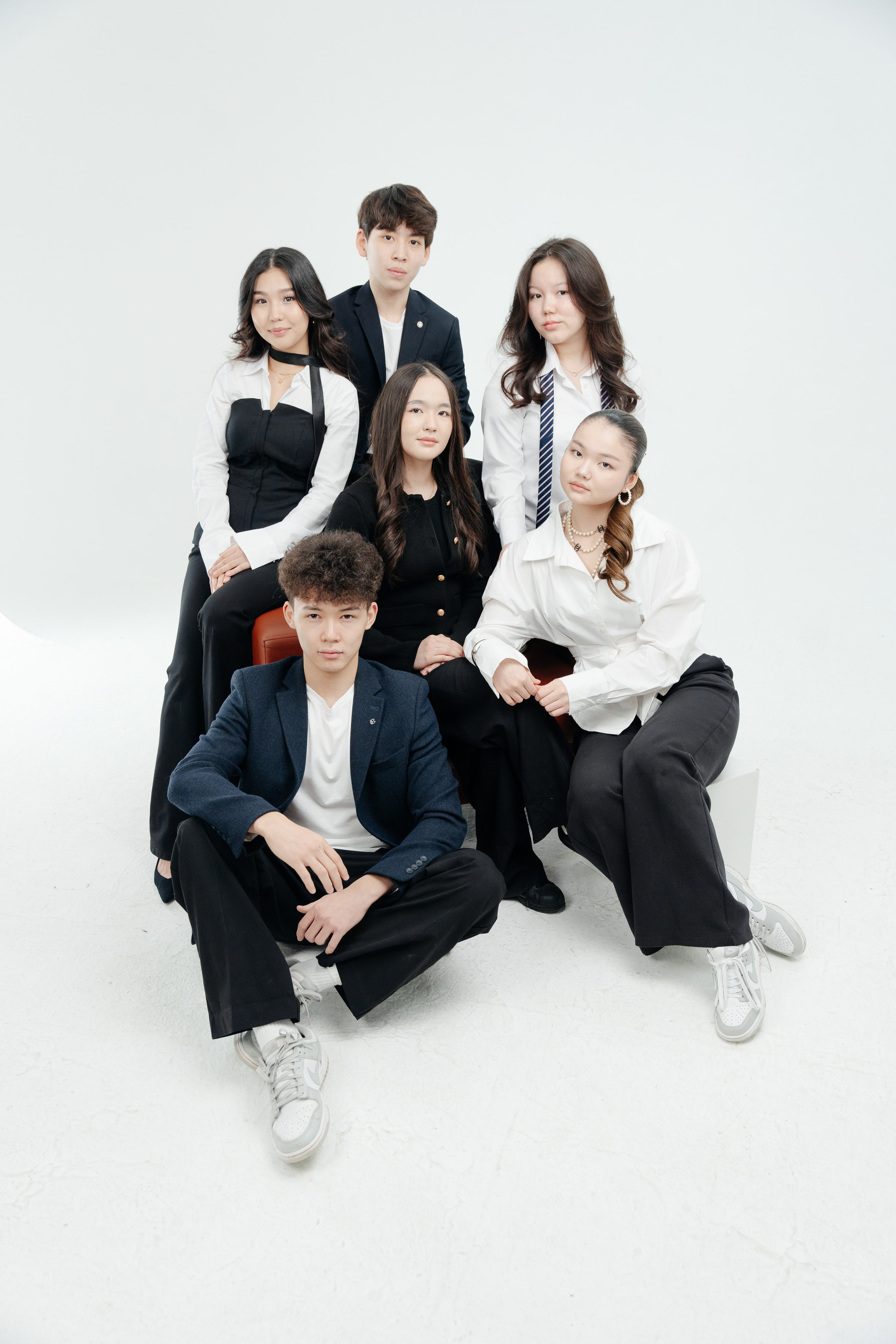 Общие кадры в студии. Выпускные альбомы в Нур-Султане (Астана) и по всему Казахстану