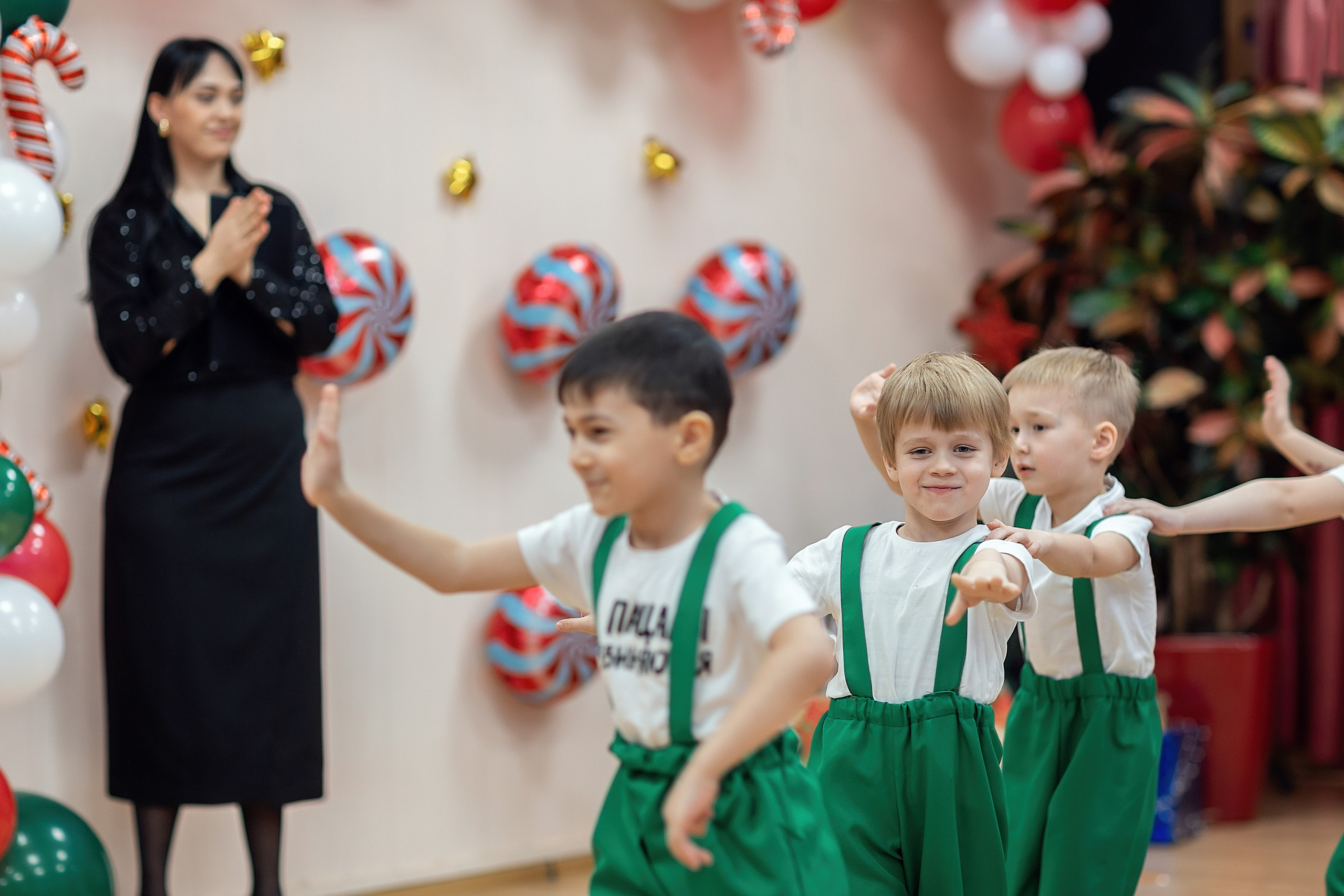 Утренник_"Карамельная фабрика» 2024. Семейный фотограф в Санкт-Петербурге