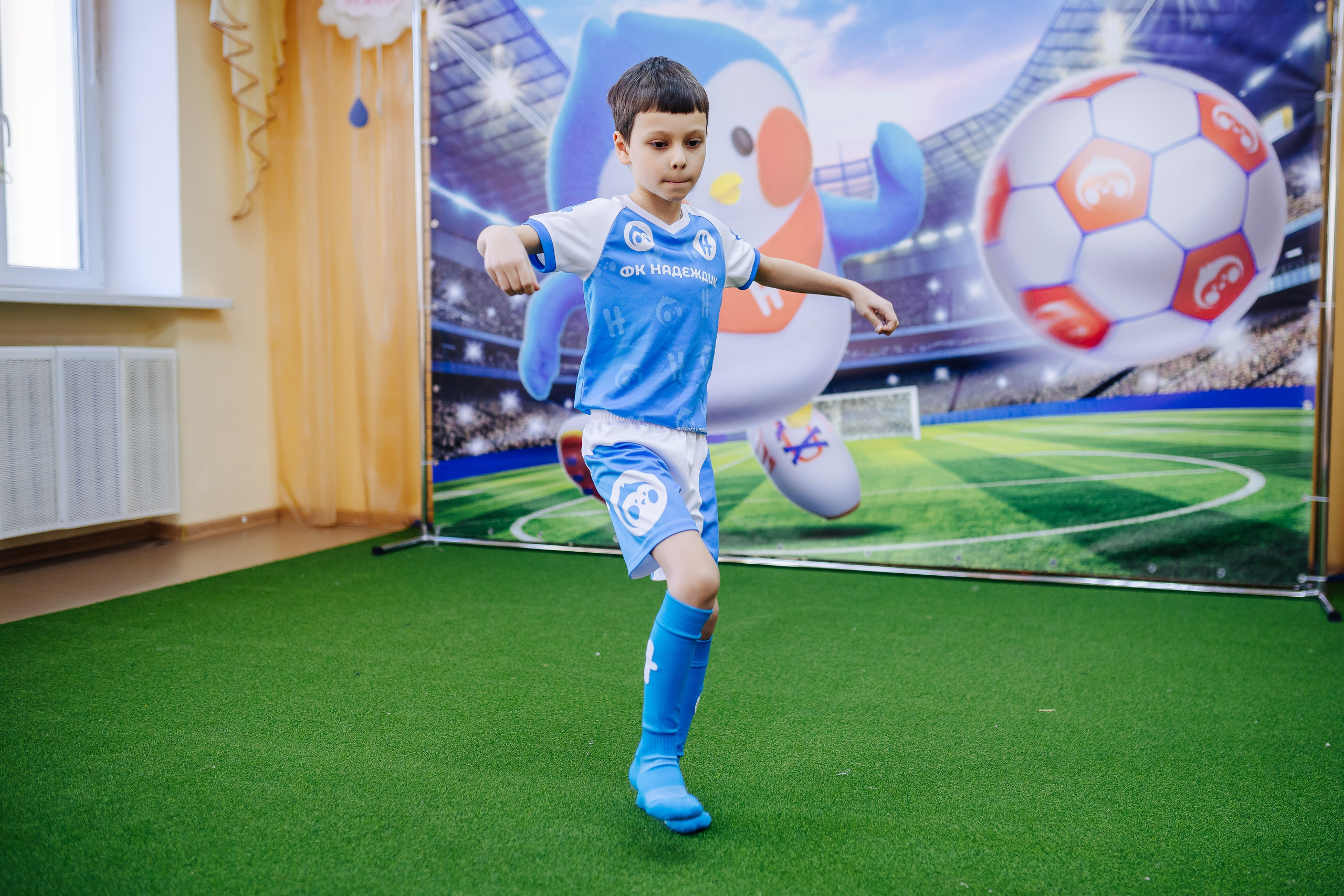 Фотосессия с кубком в детских садах г. Магнитогорска. Денис Прохоров Фотограф в г. Магнитогорск