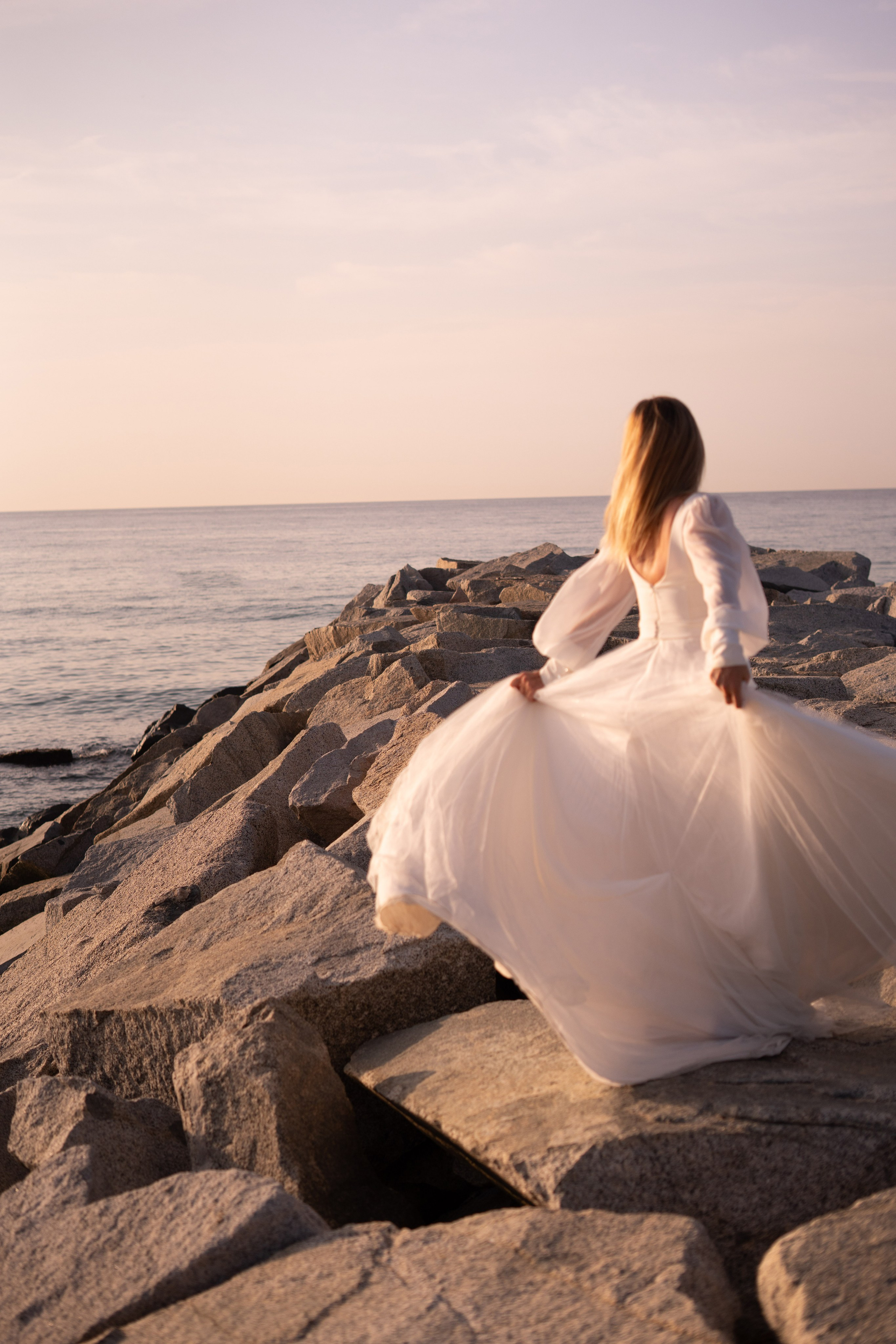 Masha and Timur. Wedding Photographer in Barcelona and Medellin