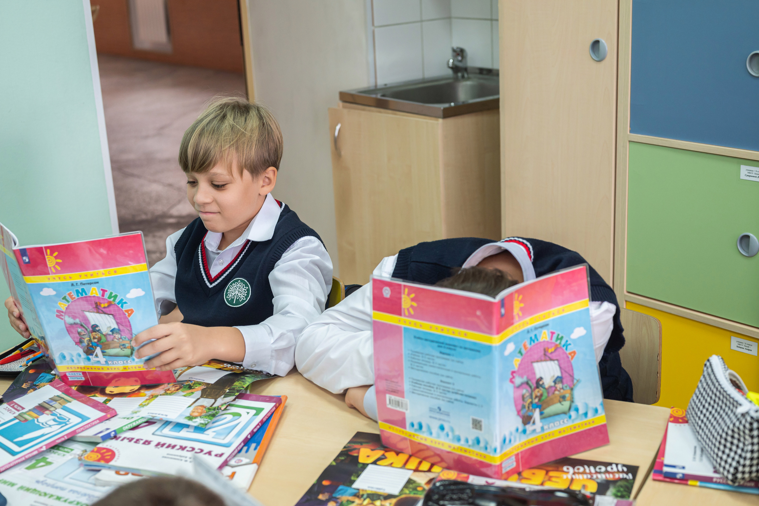 Первое сентября 4б класс. Фотограф в городе Салават
