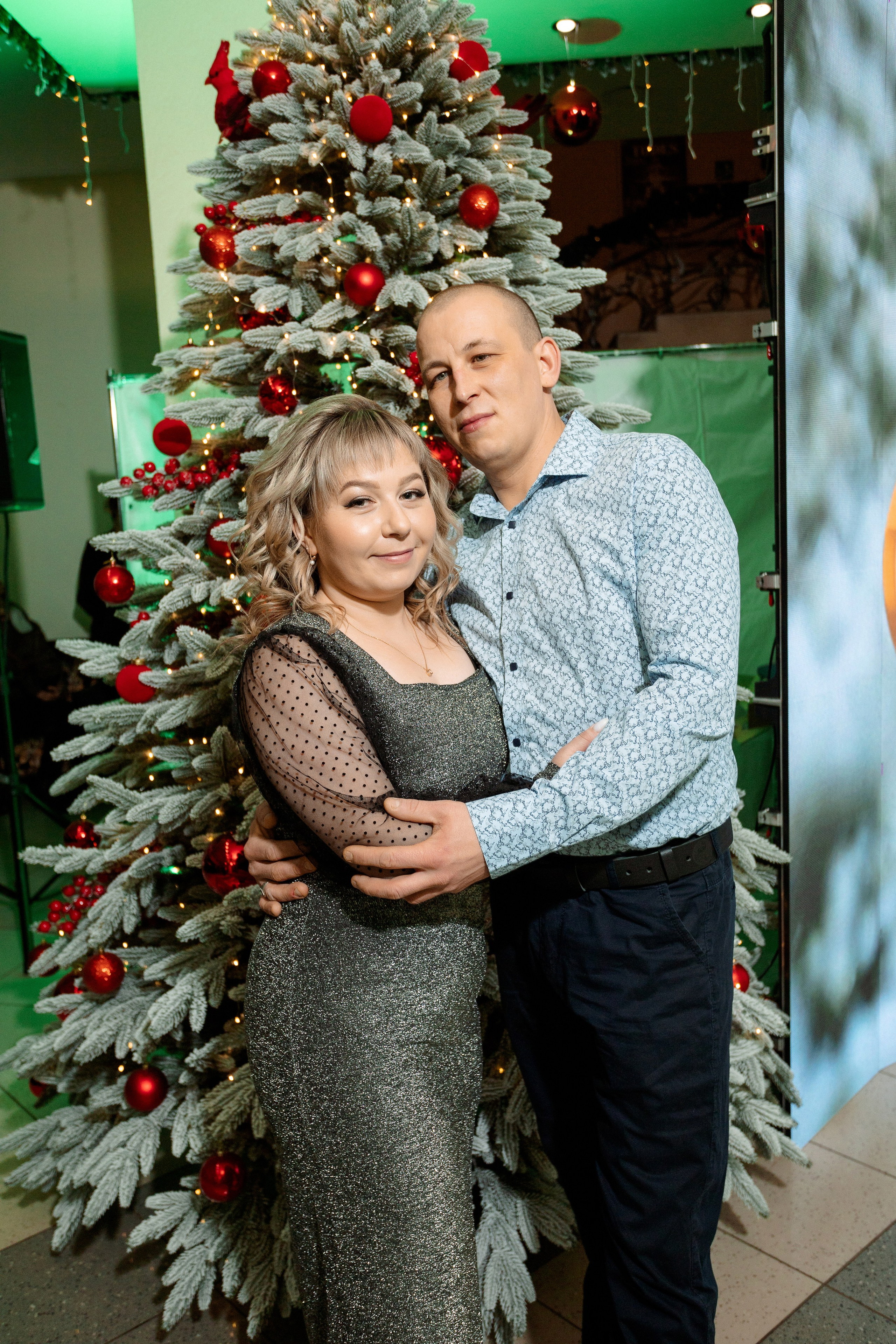 РЕПОРТАЖ: НОВЫЙ ГОД В ДК МЕТАЛЛУРГ. Профессиональный фотограф в Ижевске Леша Петров