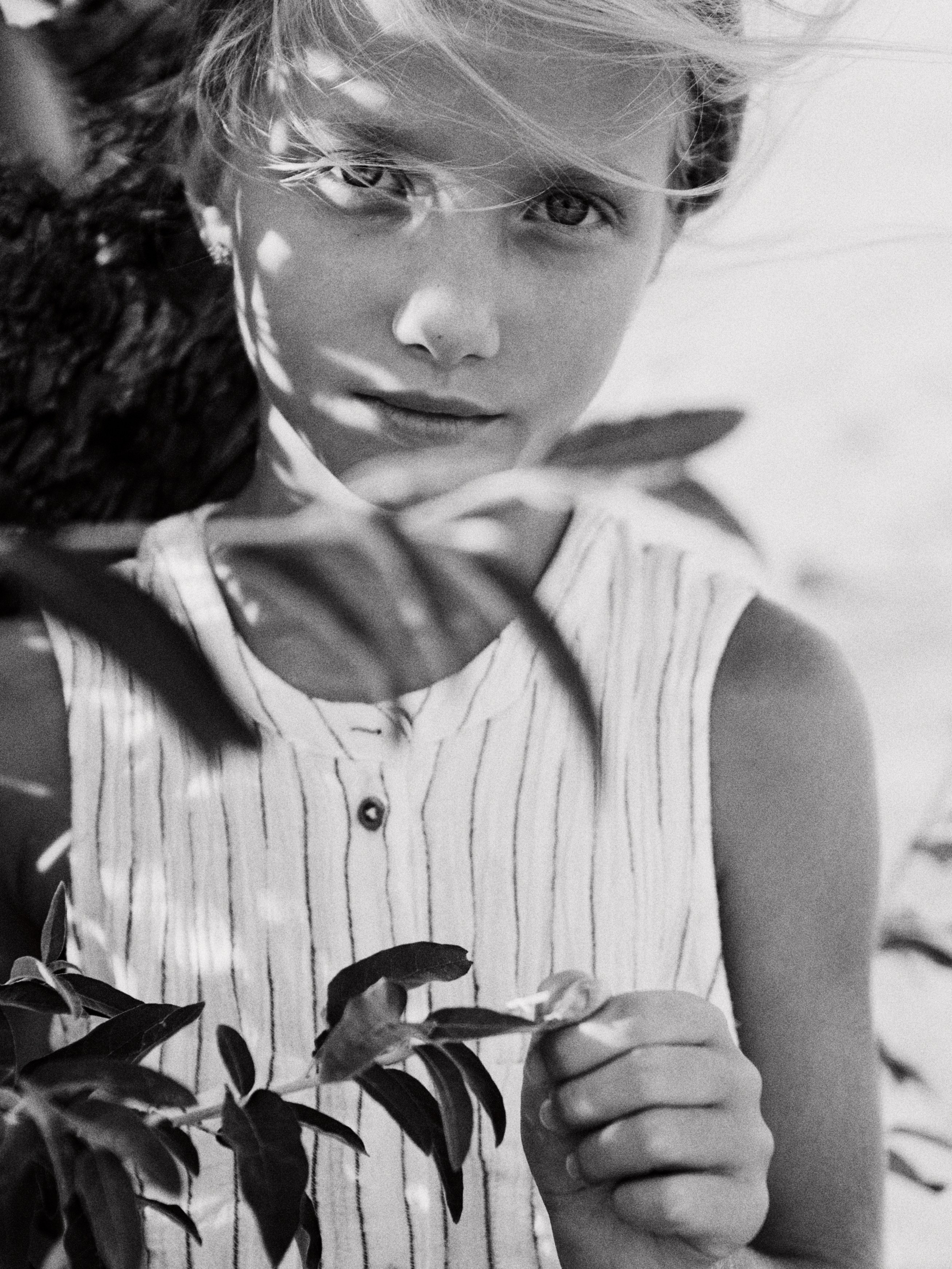 About a girl. Fashion Photographer Oxana Chernomorets