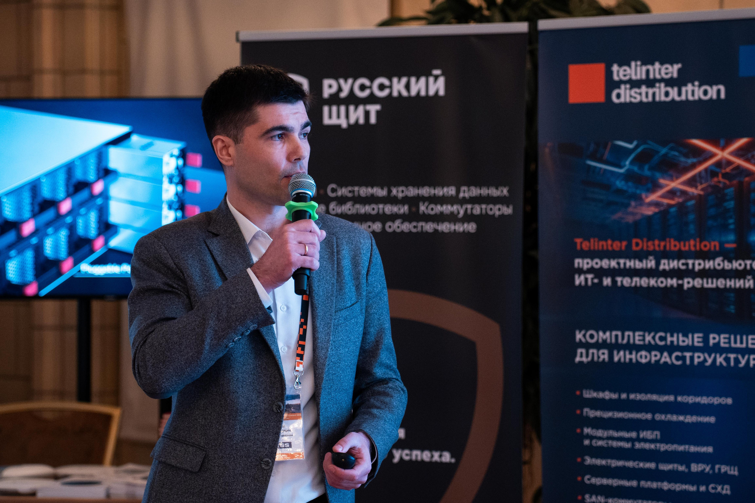 Telinter 15.04.2026. Коммерческий и художественный фотограф и видеограф в Москве Арсений Тургенев