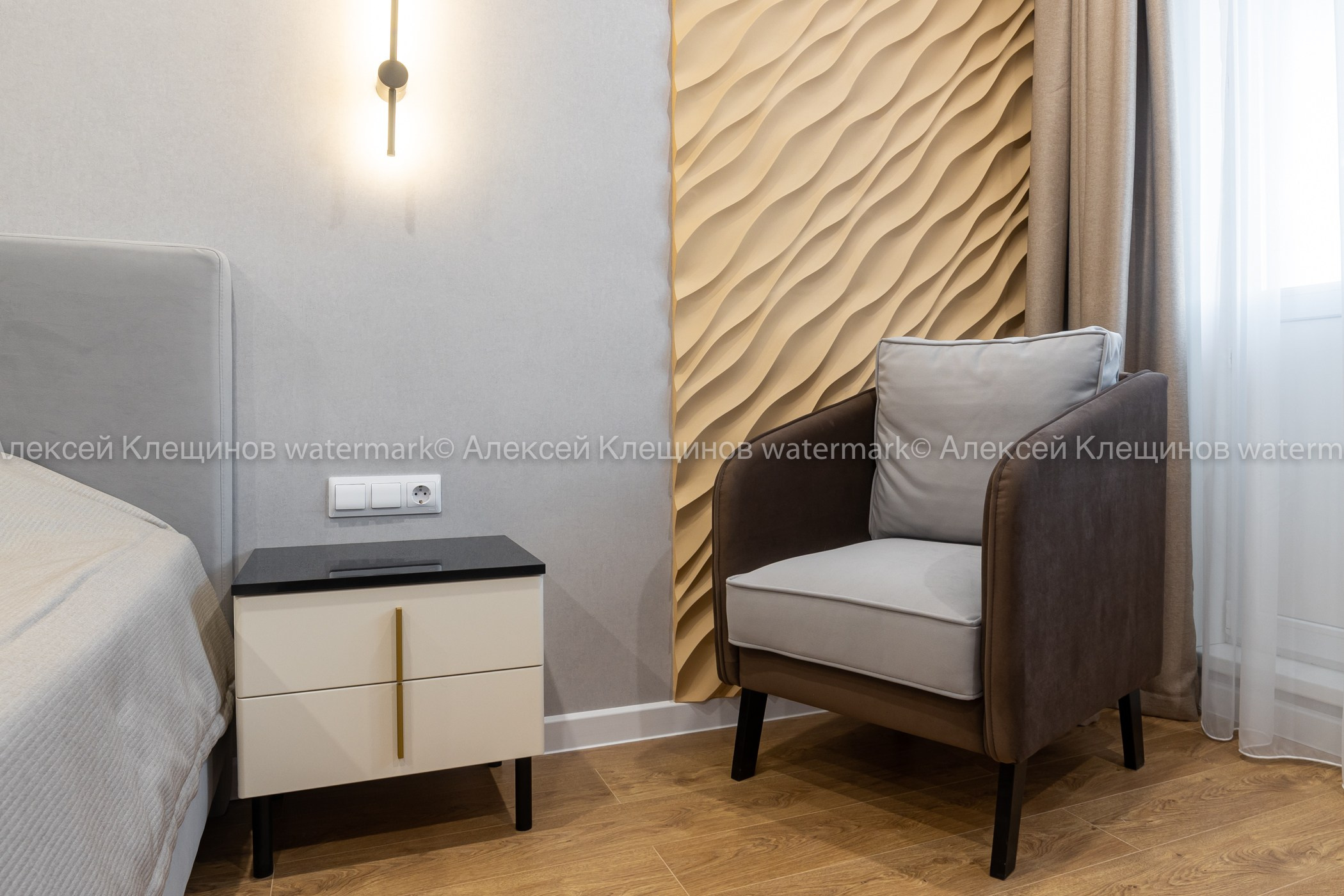 Квартира 100 м² «Нескучный серый и розовый фламинго». Батракова Наталья дизайнер интерьеров Санкт-Петербург Москва Архангель