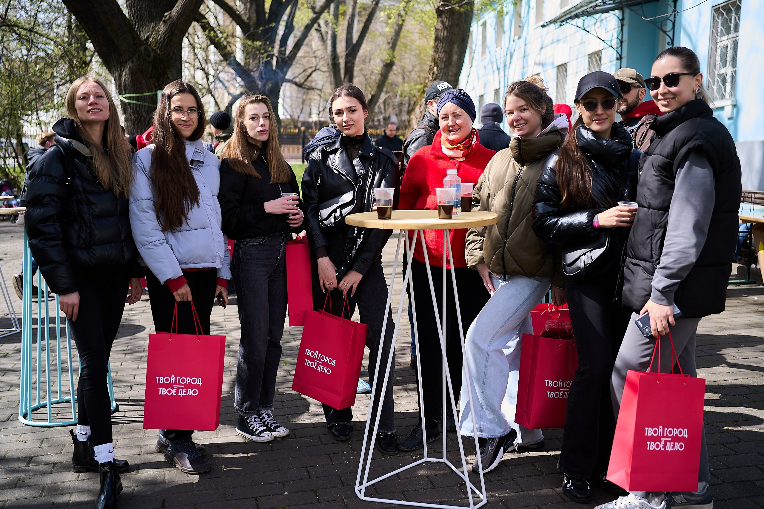 Субботник у Управления делами Мэра и Правительства Москвы. Фотограф и Видеограф в Москве. Олег Корушев