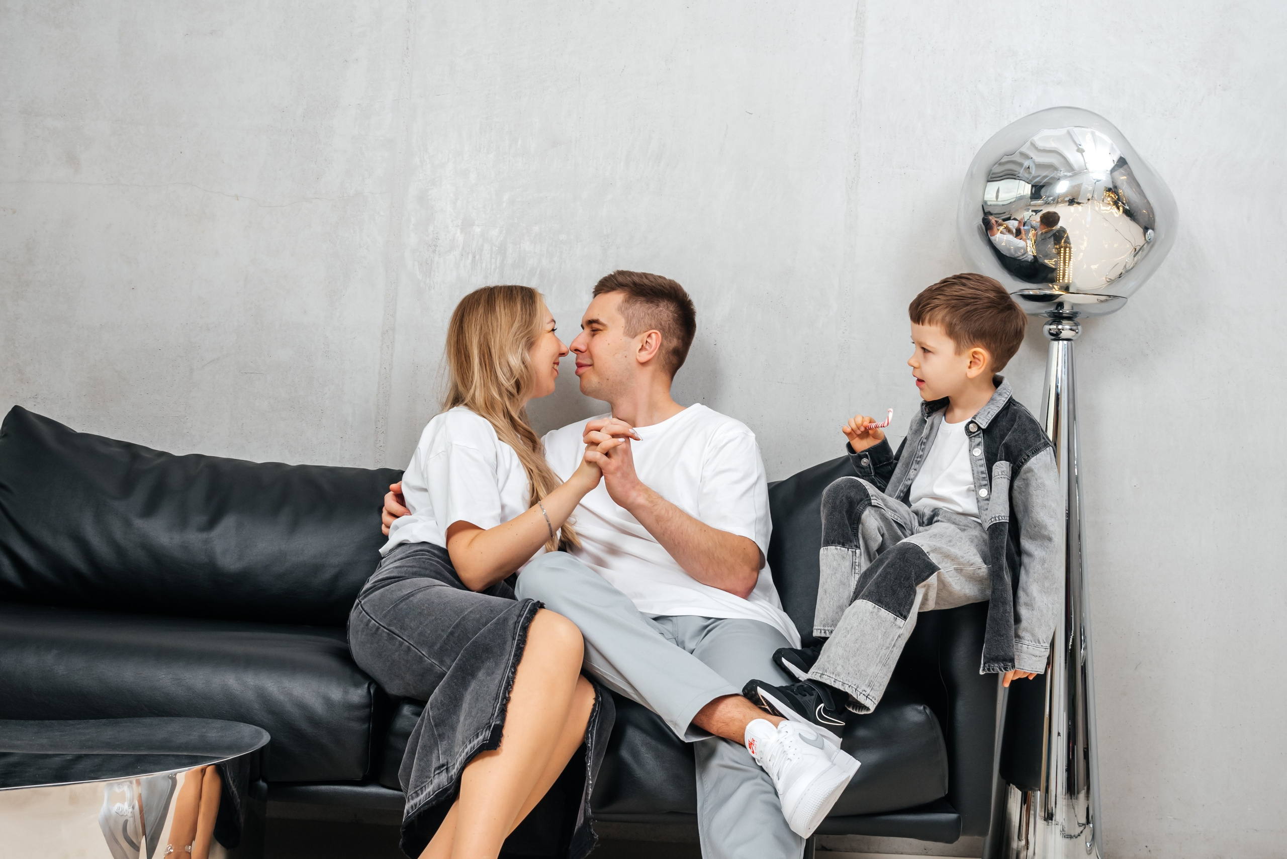 семейная фотосессия в студии, семейная фотосессия в студии с детьми, фотосессия с детьми, семейная фотосессия в студии идеи, детский фотограф москва, детский фотограф, семейный фотограф москва, фотосъемка с детьми в студии