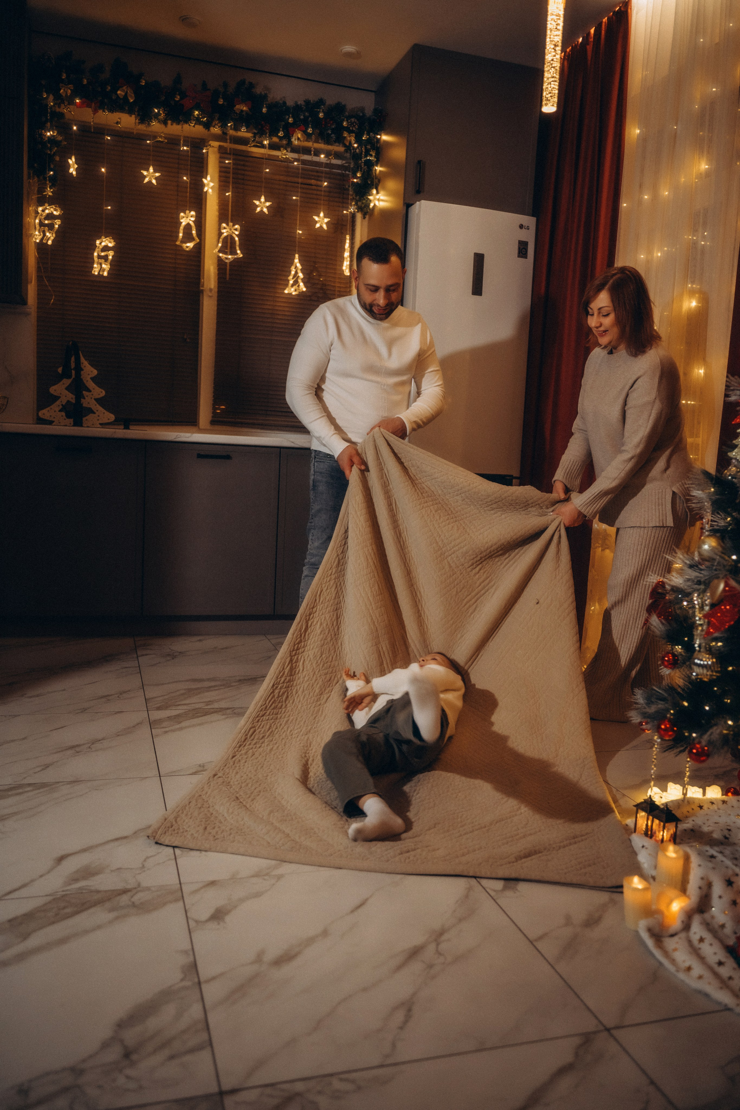 Семья Киприяновы, Новый год дома. Семейный фотограф в Белгороде Амелина Алина