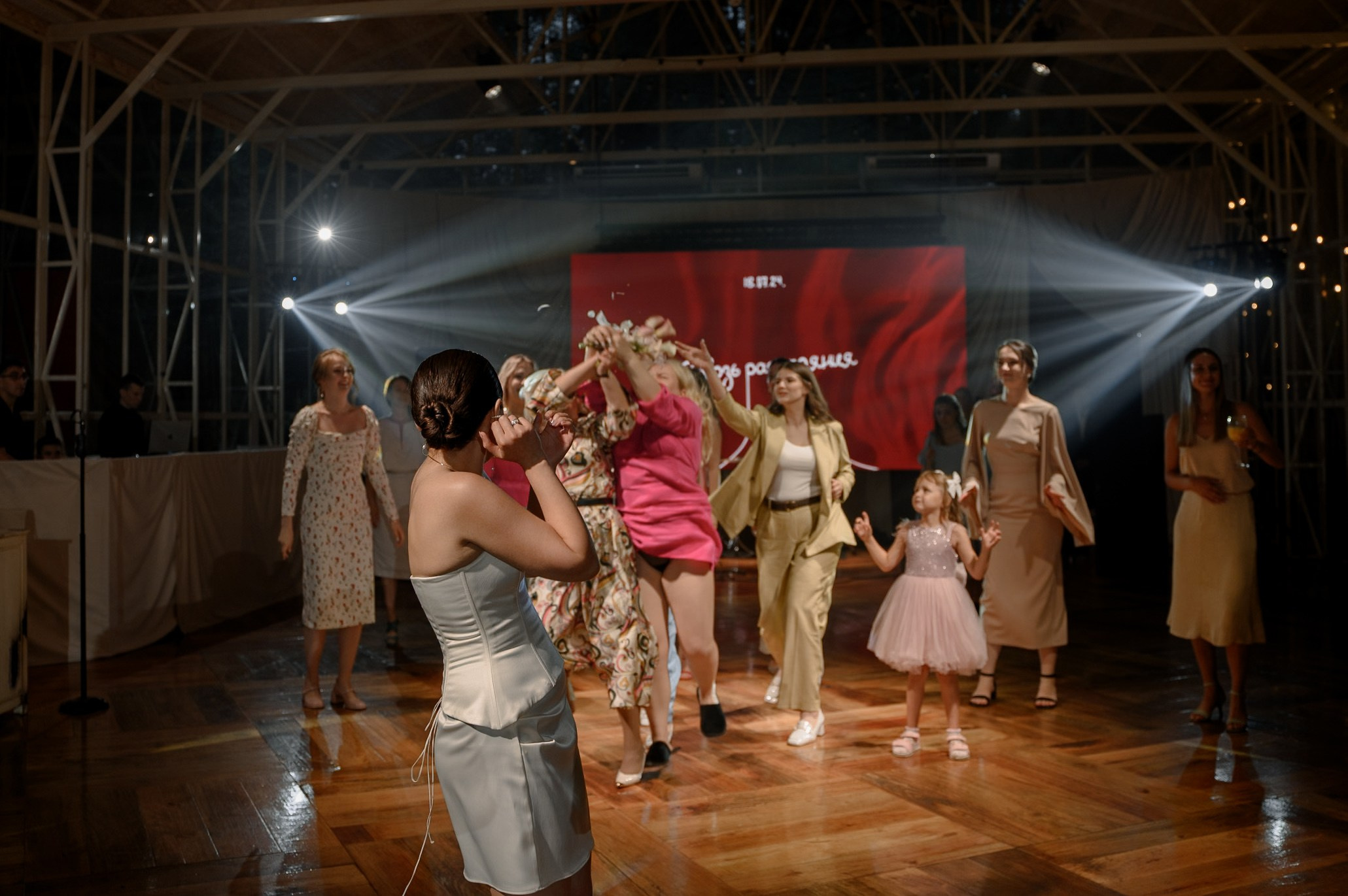 Сквозь расстояния 18.07.2024. Свадебный и семейный фотограф в городе Смоленске