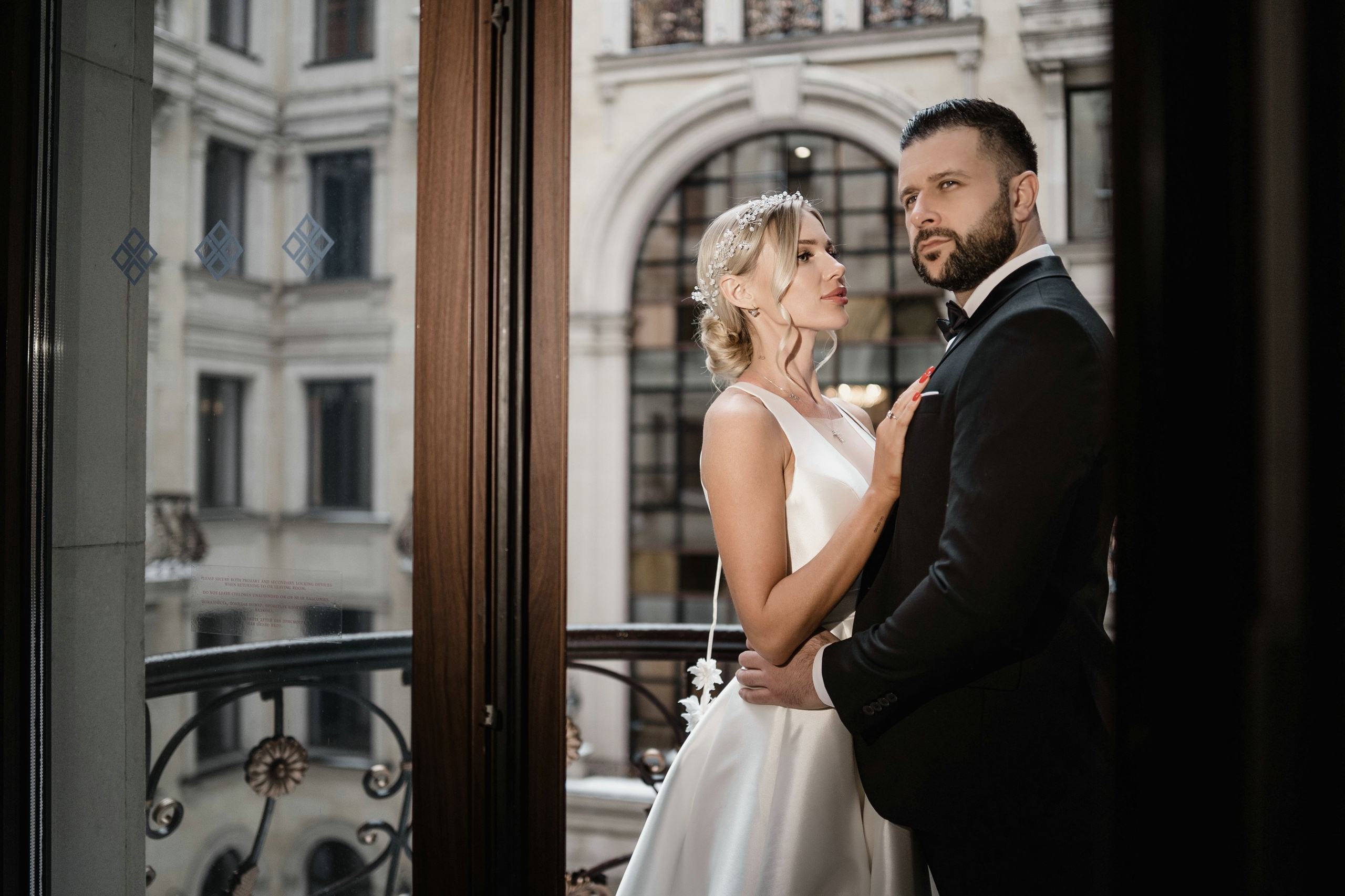 Свадебная фотосессия в отеле St. Regis Москва Никольская. Свадебный и семейный фотограф в Москве Светлана Зоткина