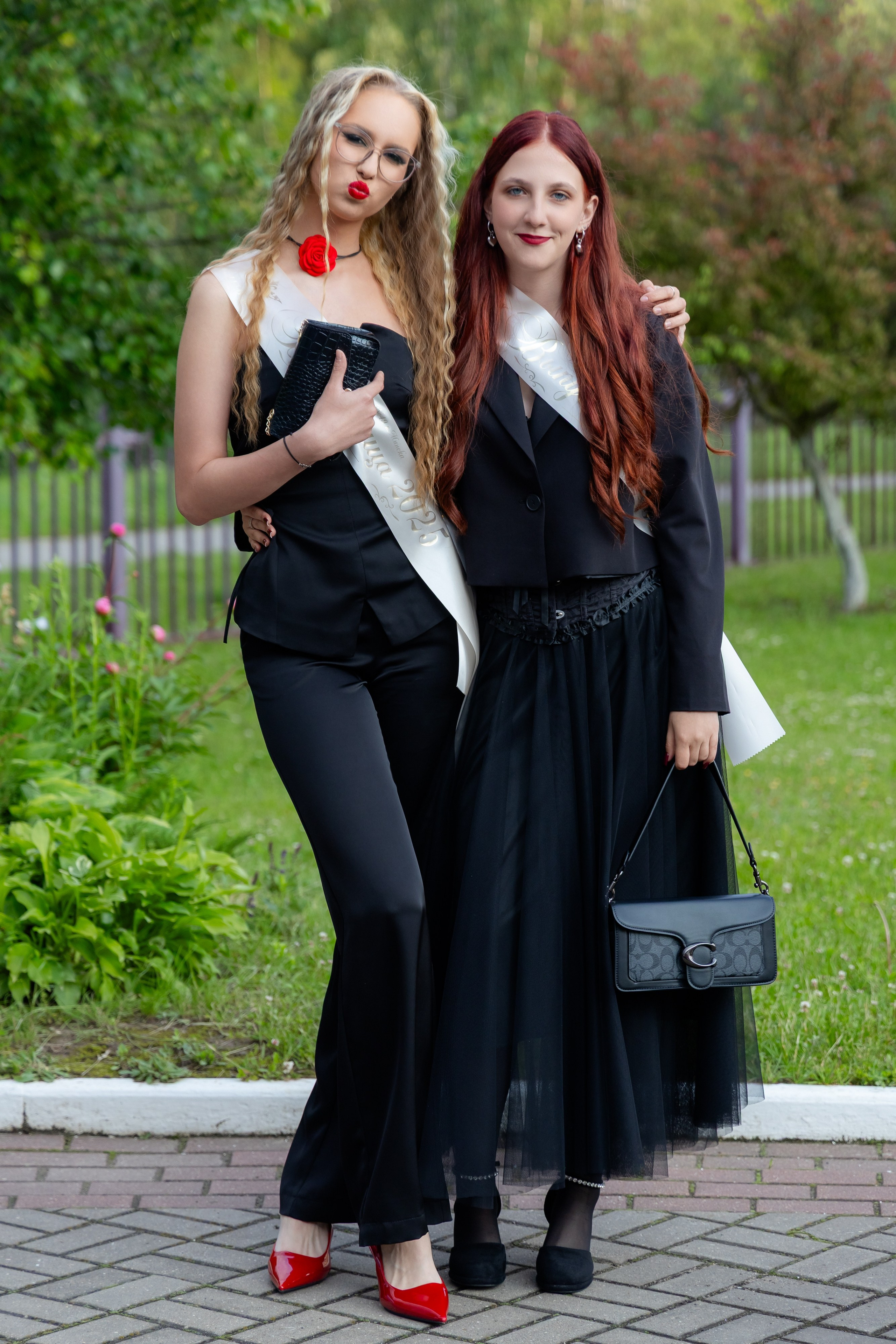 Школьный выпускной 2025 год в Минске, Беларуси. Свадебный фотограф в Минске/Беларуси Сергей Спиридонов