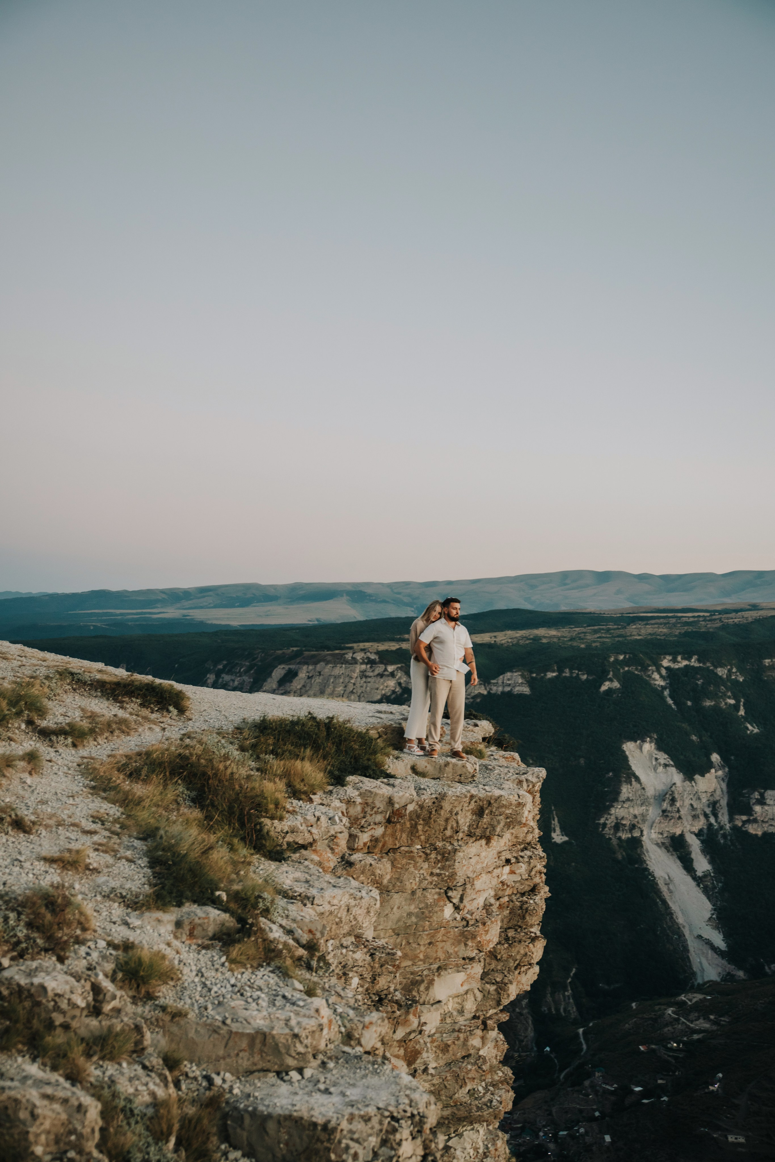 Фотосессия в горах прекрасной пары АРТЕМ & АЛЕСЯ. Свадебный фотограф в Махачкале Иван Айвазян