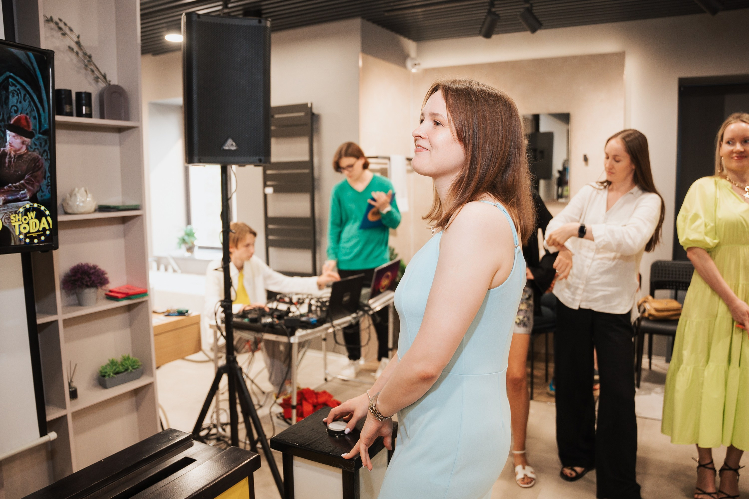 KRAN — Вечеринка для дизайнеров. СВОИ. ФОТООТЧЕТЫ-СОБЫТИЯ-МЕСТА