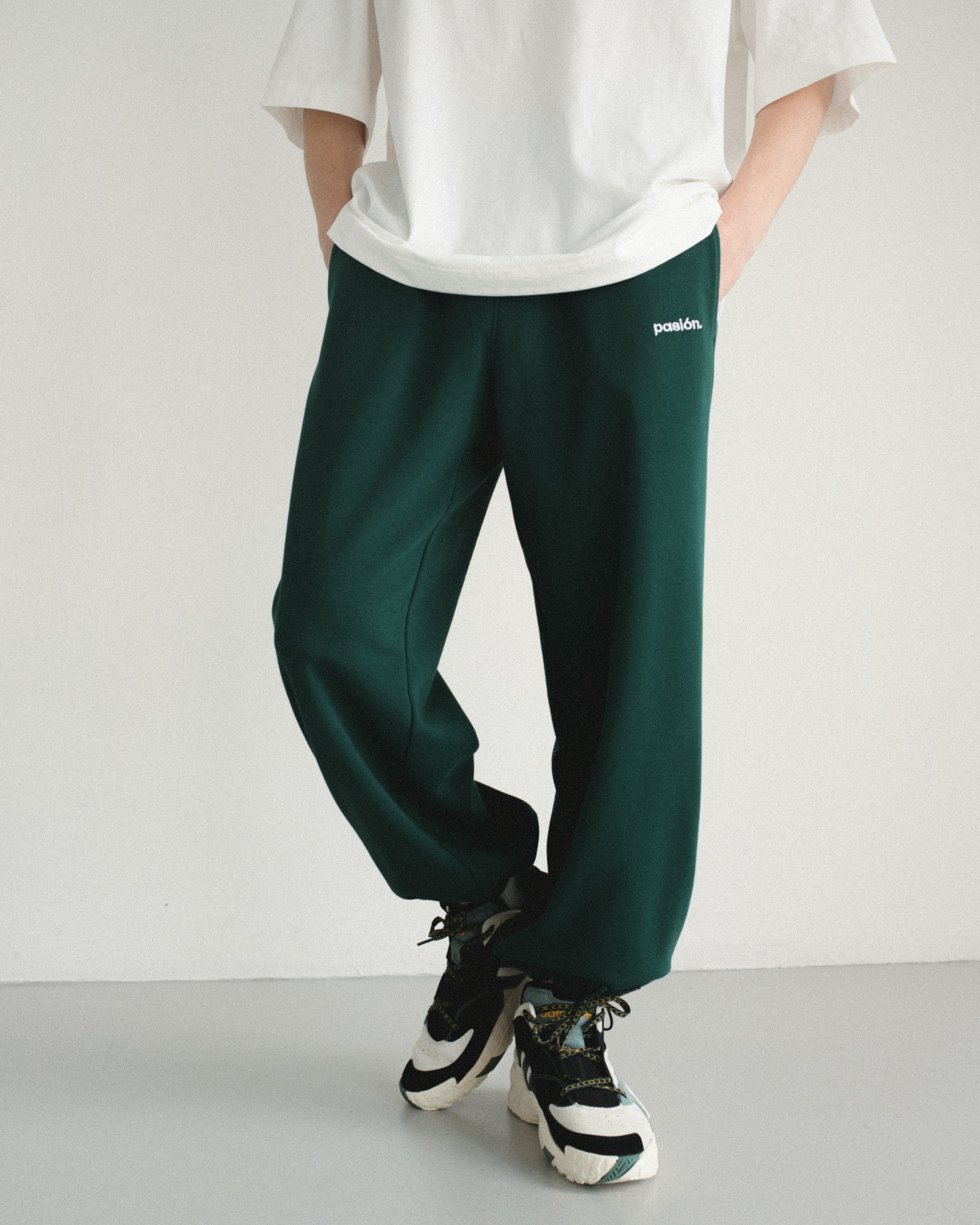 Модельная школа Khanova. Фотограф в Москве и Сургуте Алла Лесовая. Снимаю каталог для брендов и индивидуальные портреты для людей