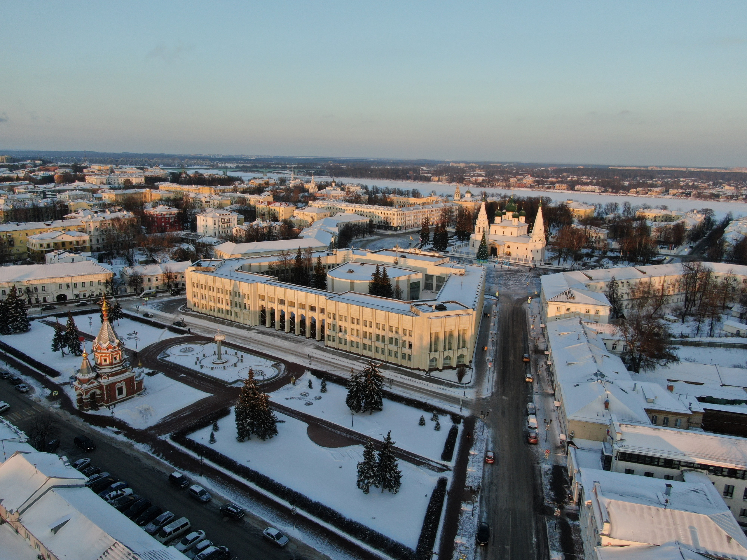 Аэросъёмка в Ярославле дрон квадрокоптер — портфолио Грибов Медиа. Фото и видеосъёмка в Ярославле | Грибов Медиа контент студия  — от 2500 ₽/час