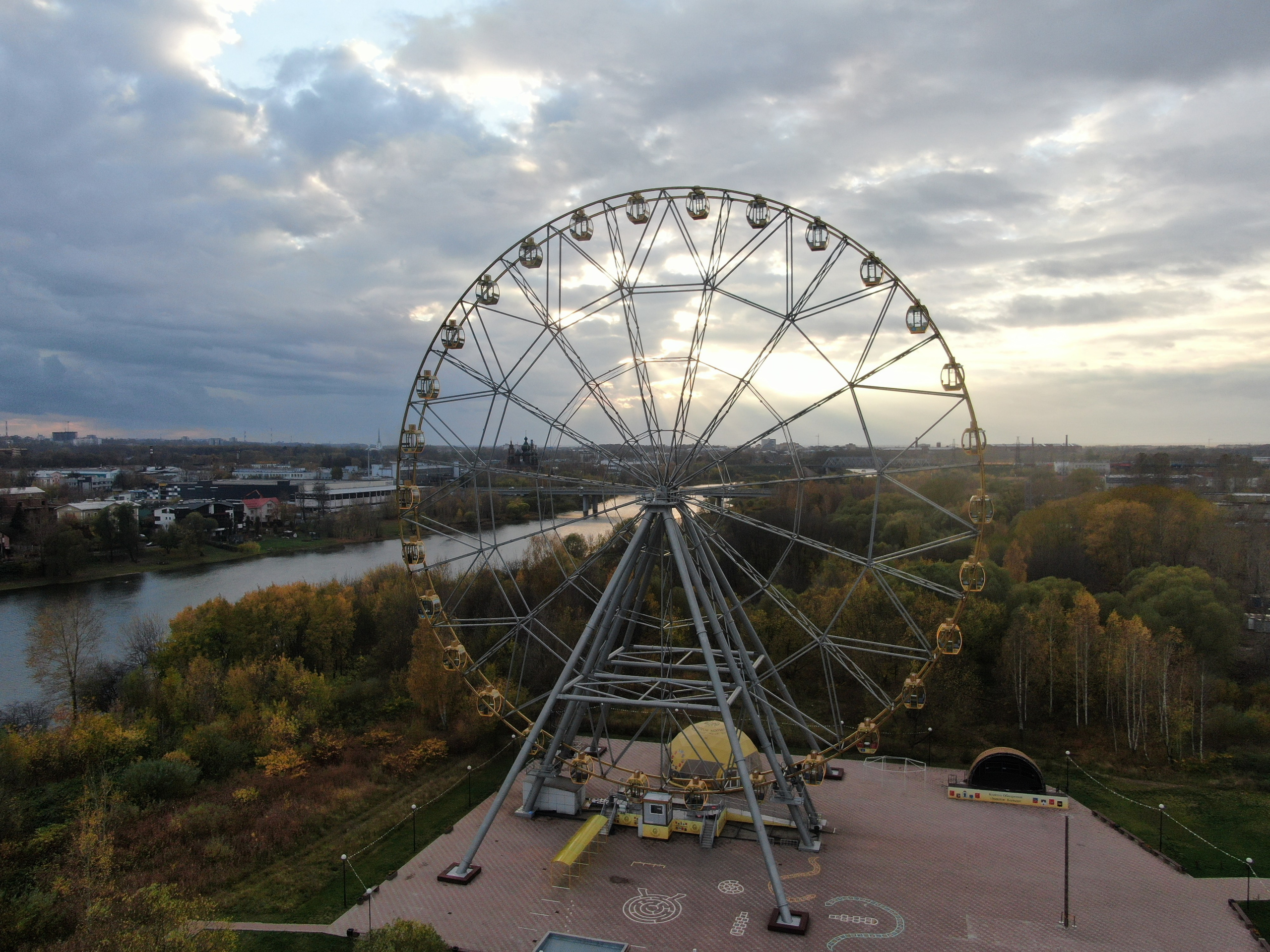 Аэросъёмка в Ярославле дрон квадрокоптер — портфолио Грибов Медиа. Фото и видеосъёмка в Ярославле | Грибов Медиа контент студия  — от 2500 ₽/час