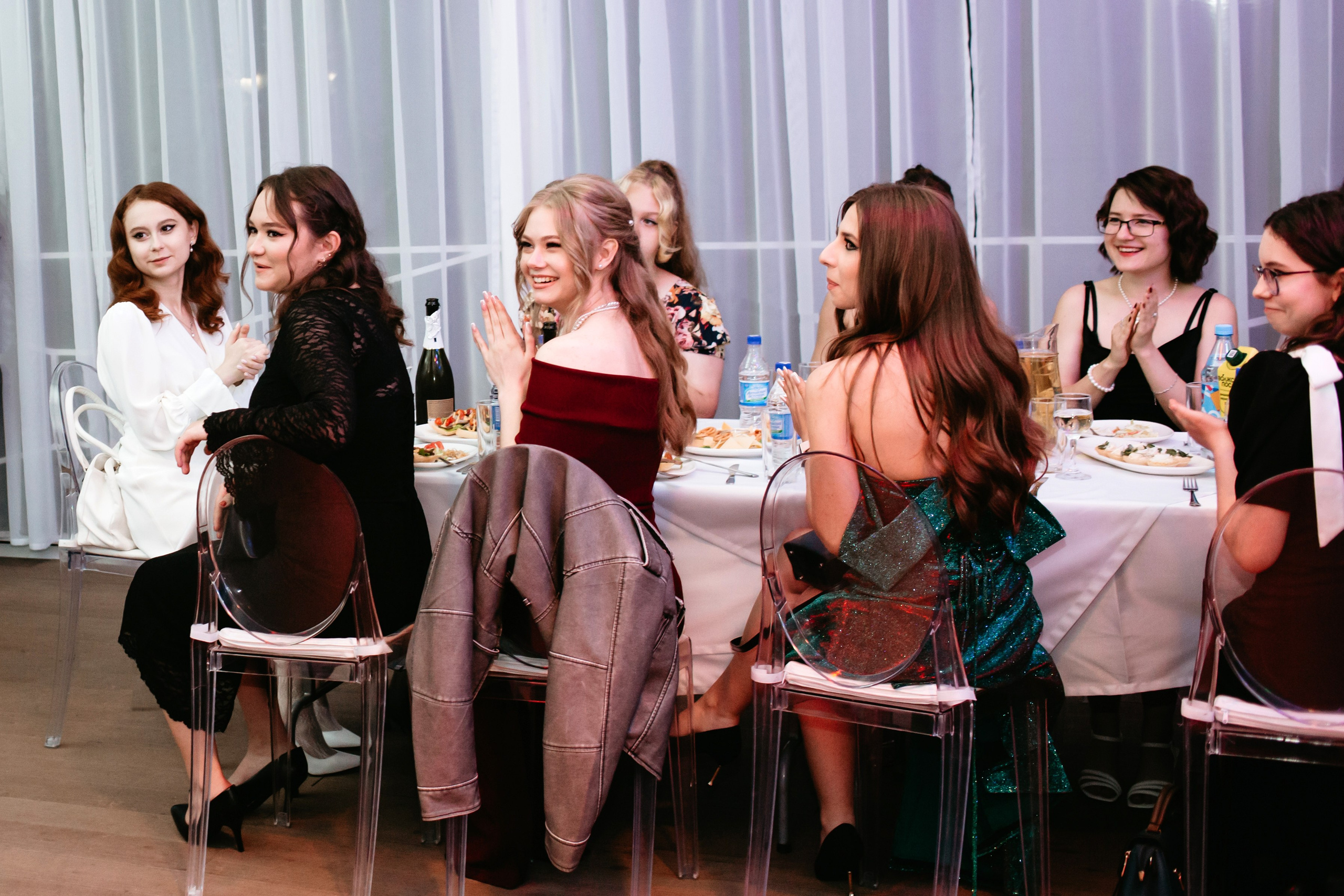 Выпускной 2025 (41 школа) 11 класс. Фотограф в Челябинске Ополихина Анна