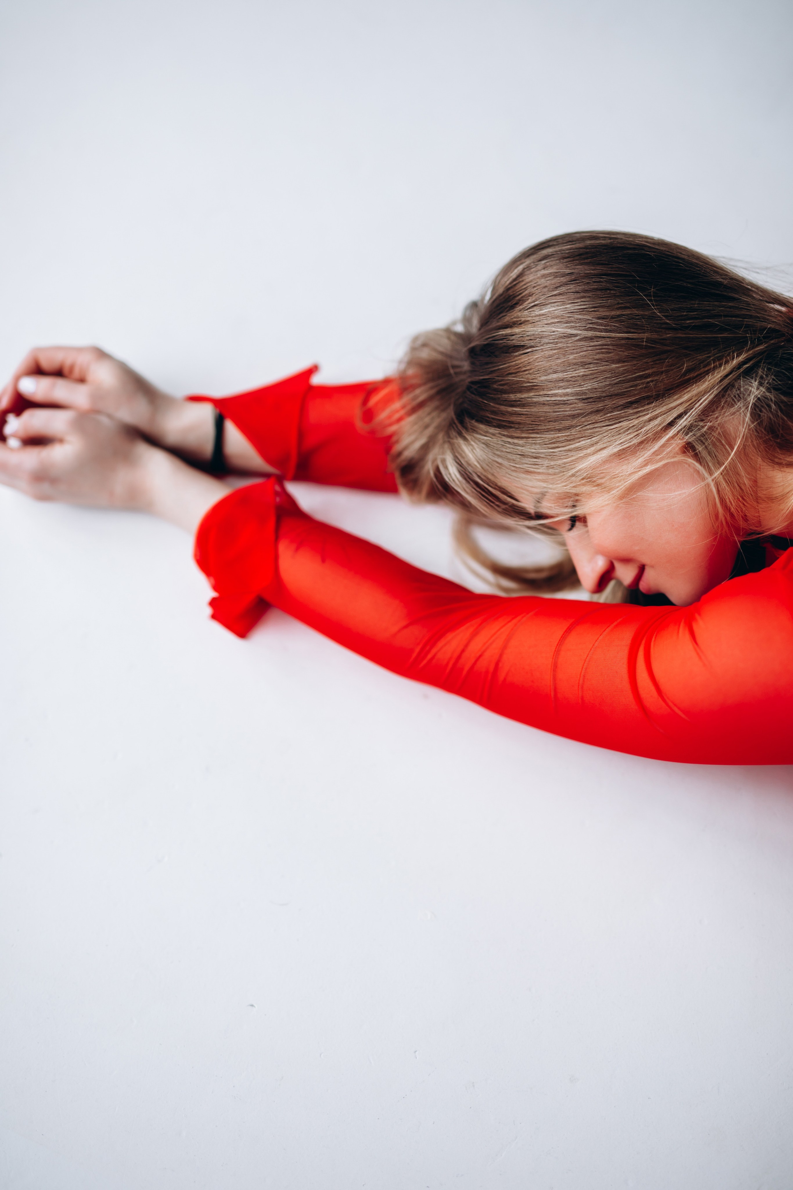 RED heart / Lora. Портретный женский фотограф Минск Беларусь Алена Янович