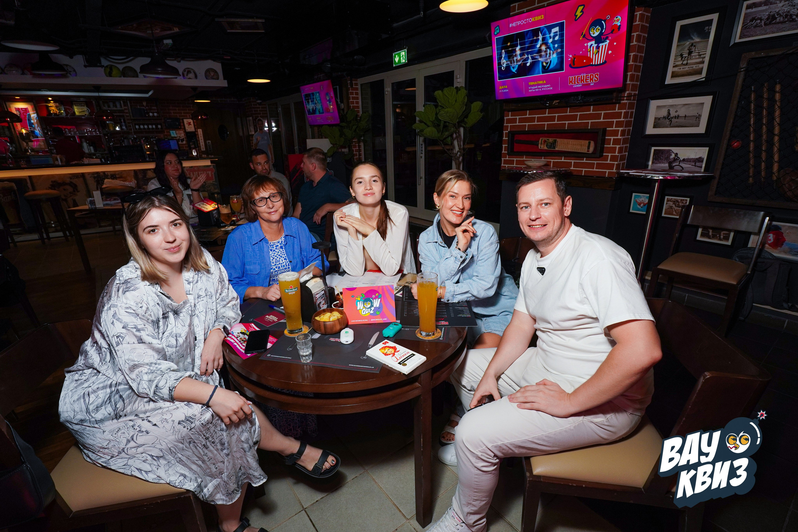 WOW QUIZ DUBAI. Фото | Видео Контент Мишель Ватаманюк