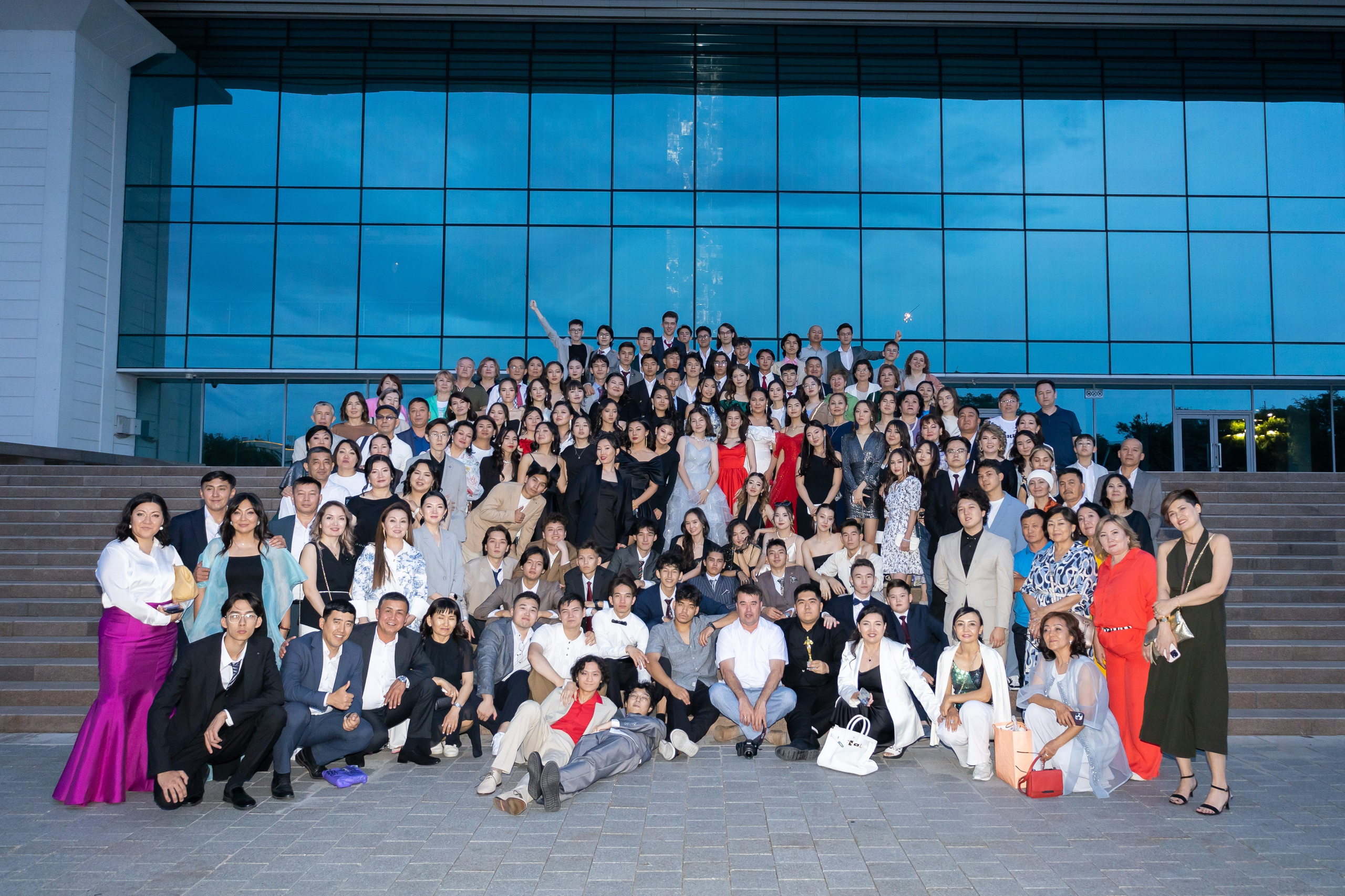 Выпускной вечер | Встреча рассвета. Фото и видеосъемка в Алматы