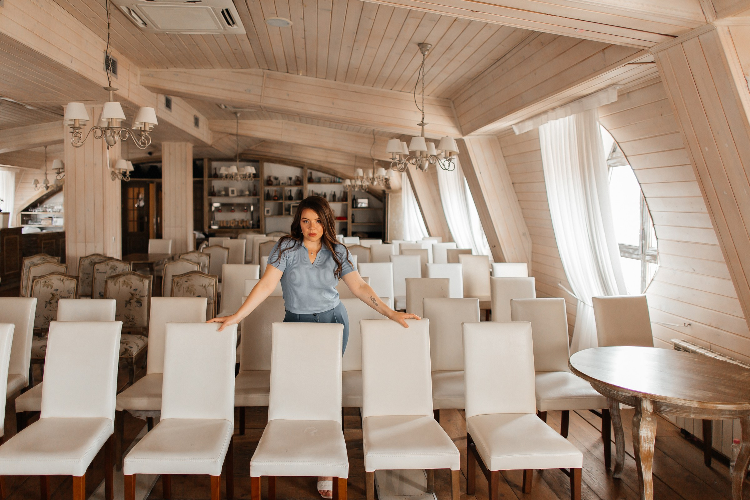 Марина. Съёмка в ресторане. Фотограф Батуми | Lera Rawlick