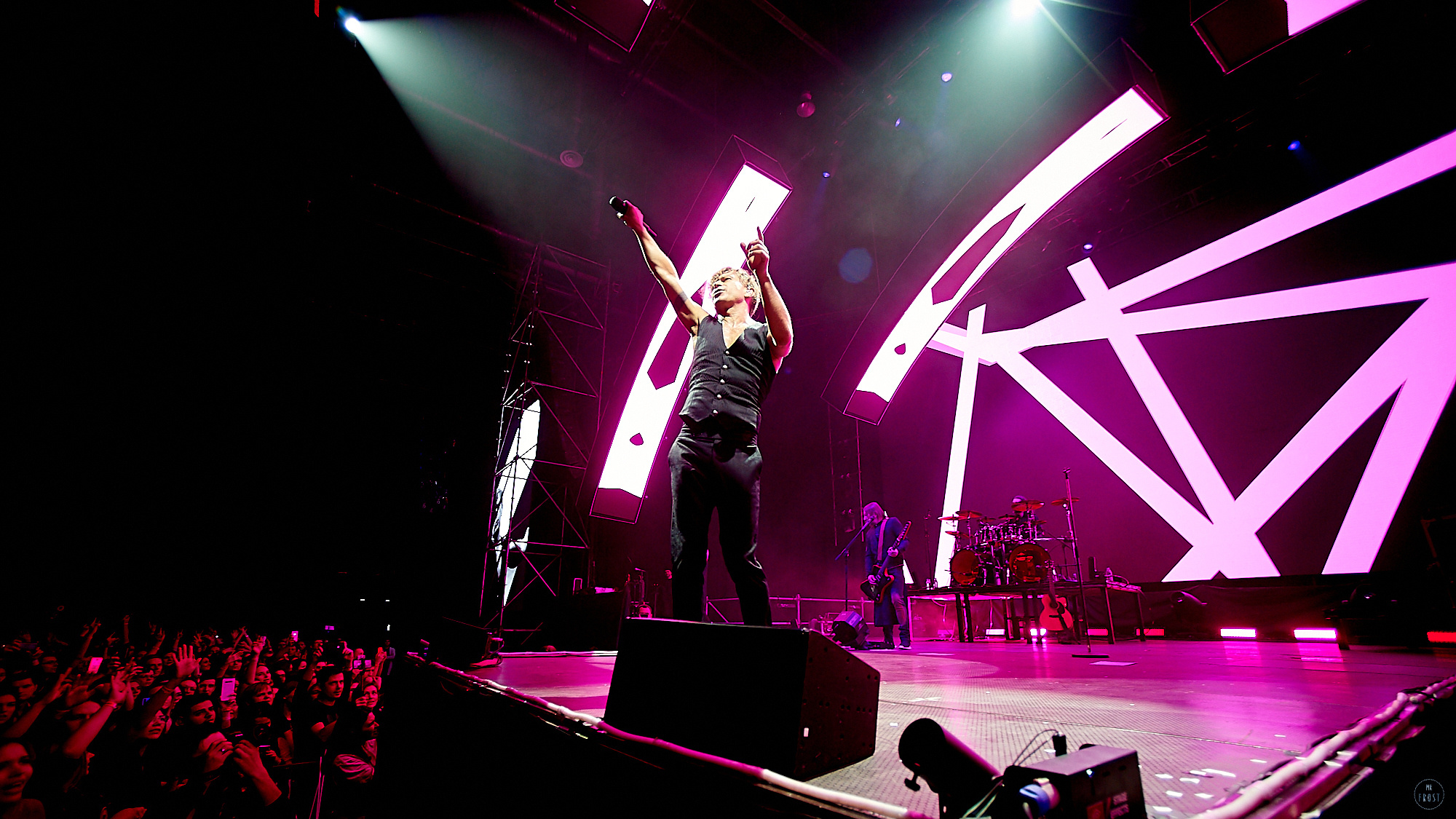 БИ-2. Фотографии отовсюду и обо всем