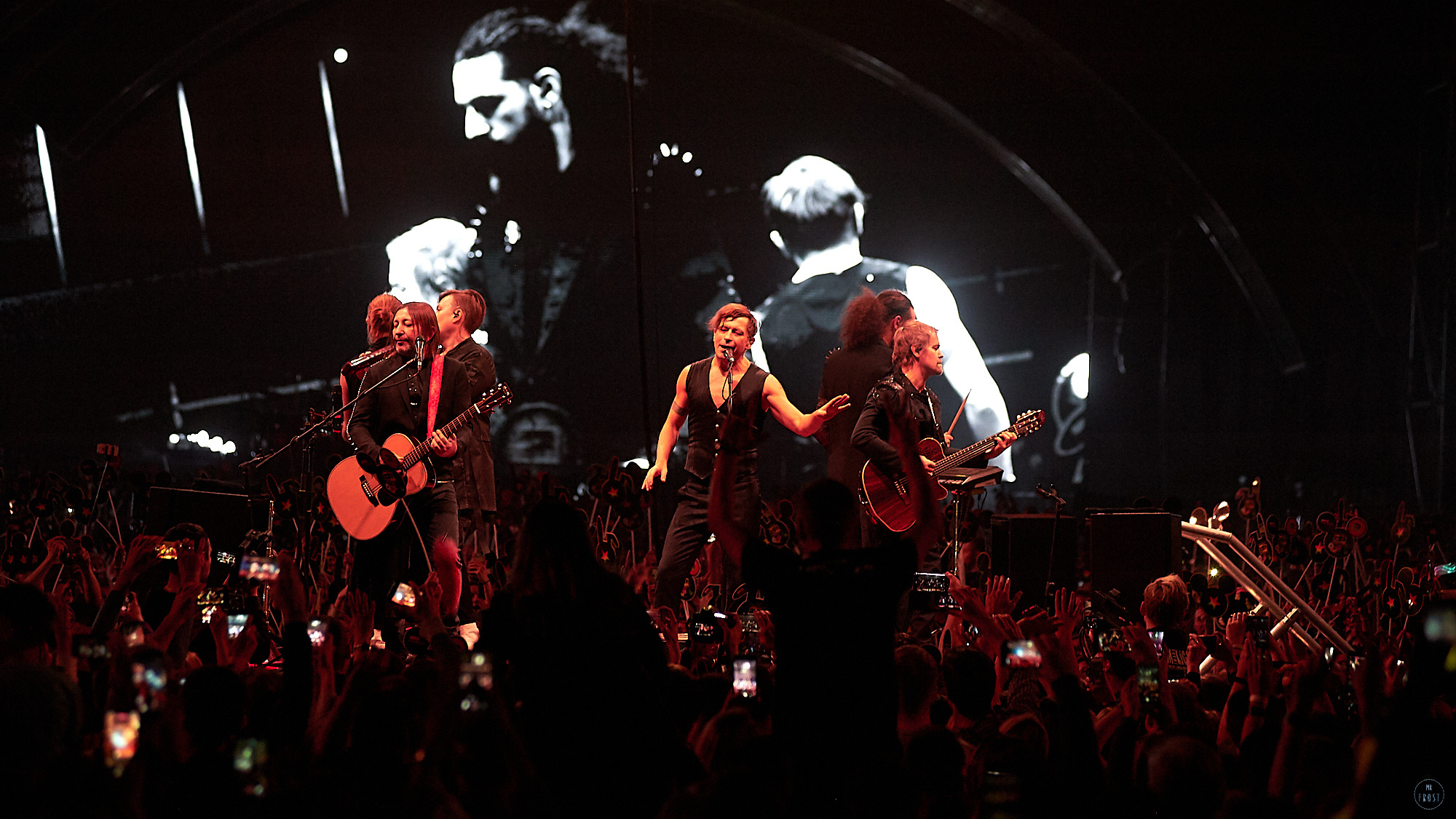 БИ-2. Фотографии отовсюду и обо всем