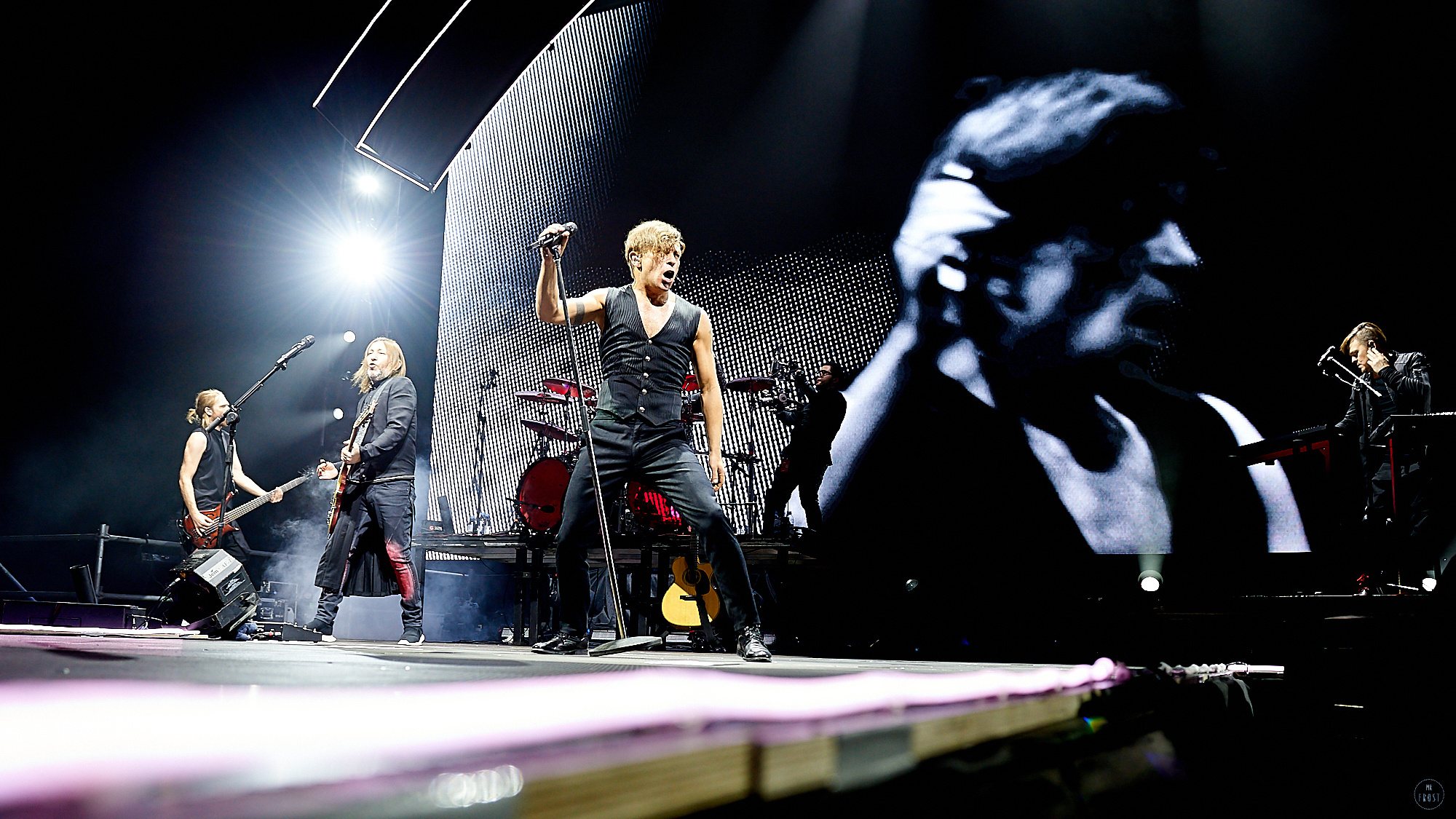 БИ-2. Фотографии отовсюду и обо всем