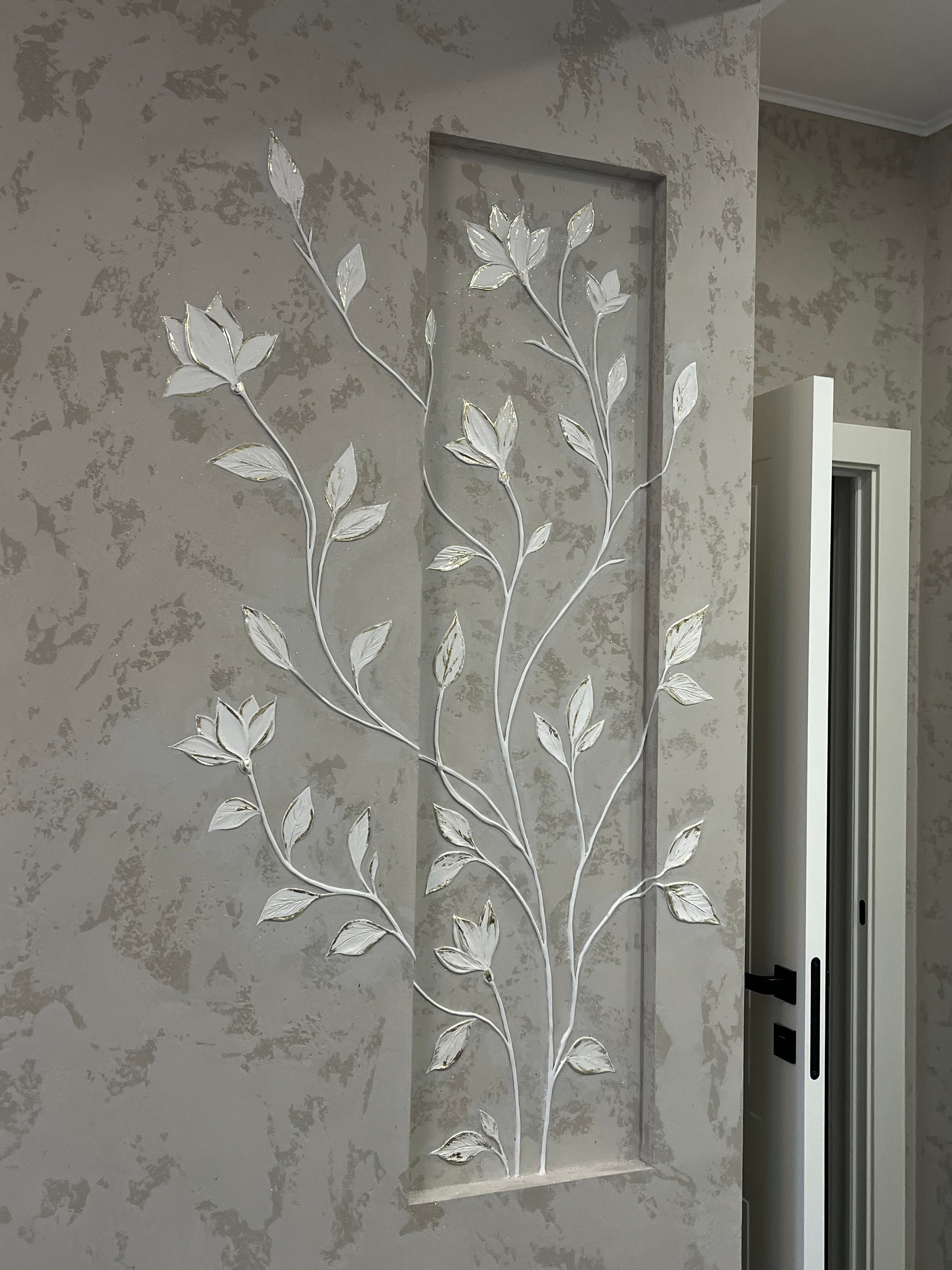 Роспись стены. Художник-преподаватель Диляра Хабибуллина