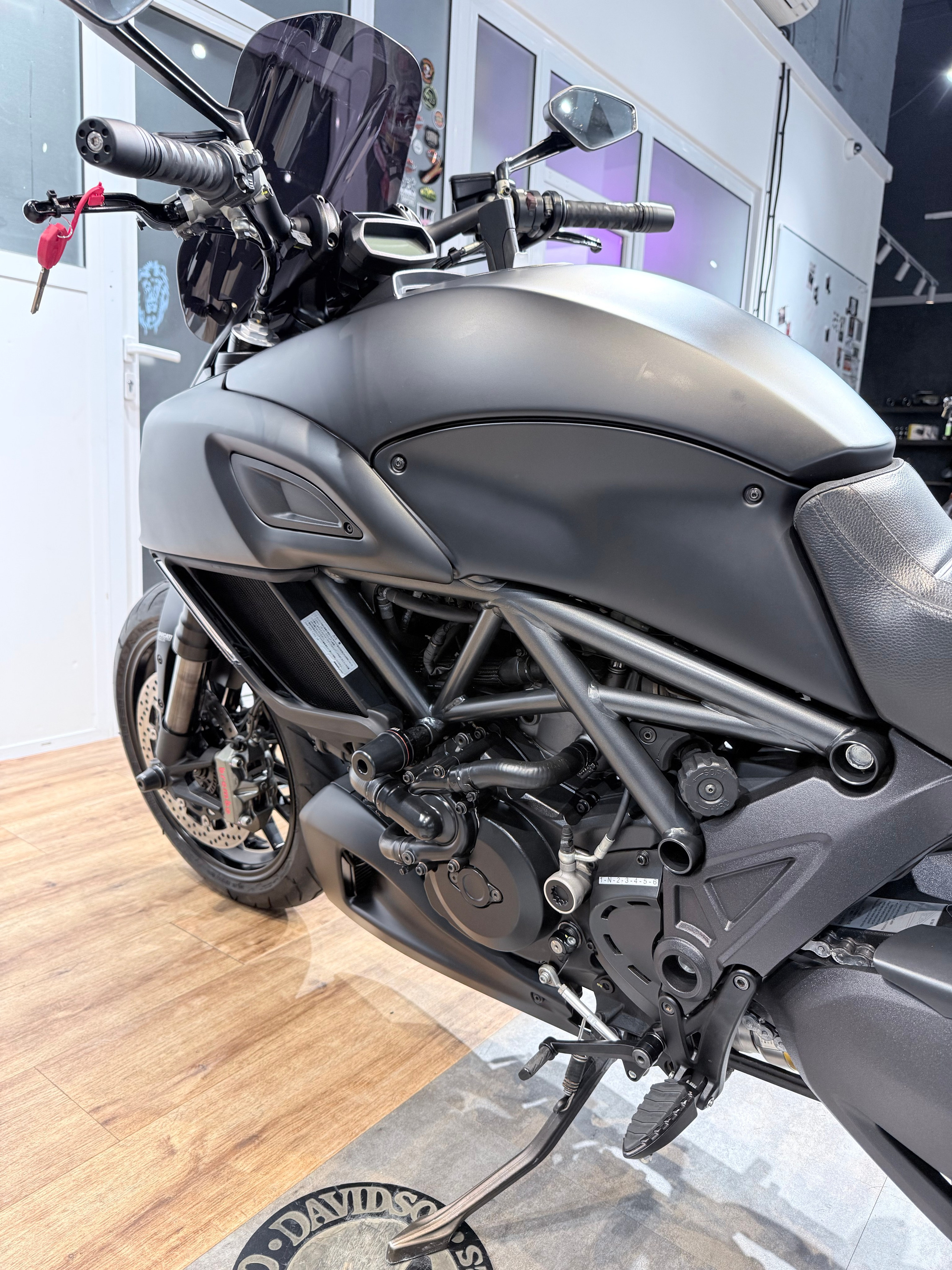 2015 Diavel Dark Stealth. Hello Davidson, Москва. Только хорошие мотоциклы…