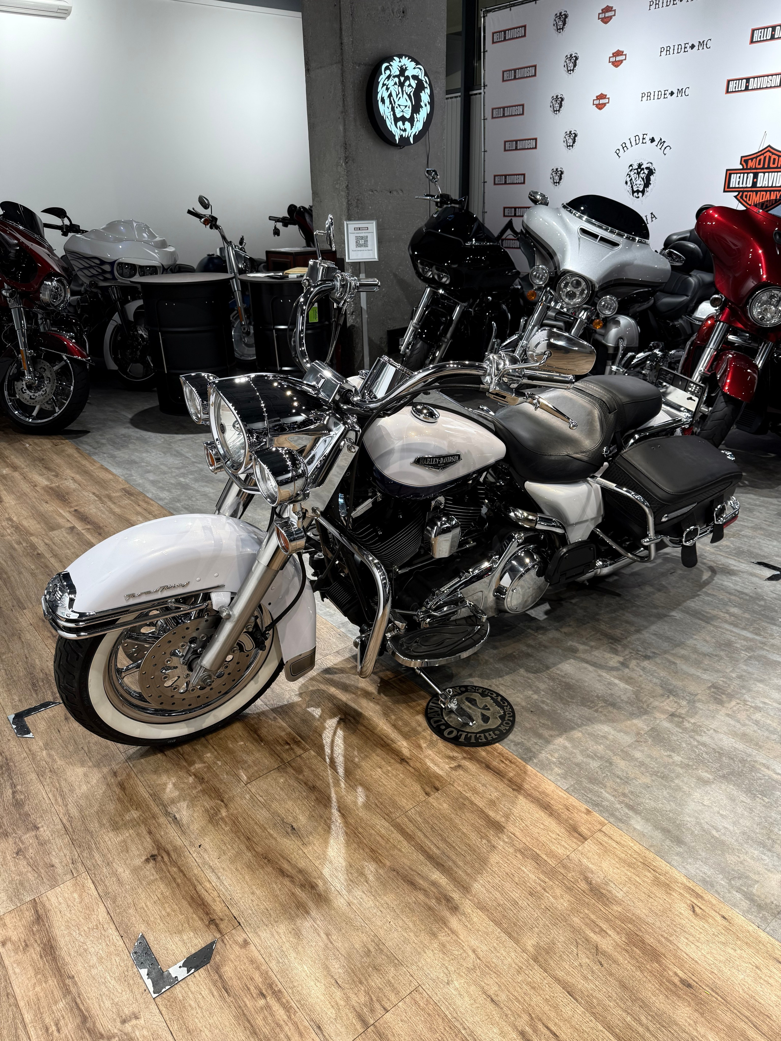 Road King 96 Screaming Eagle. Hello Davidson, Москва. Только хорошие мотоциклы…