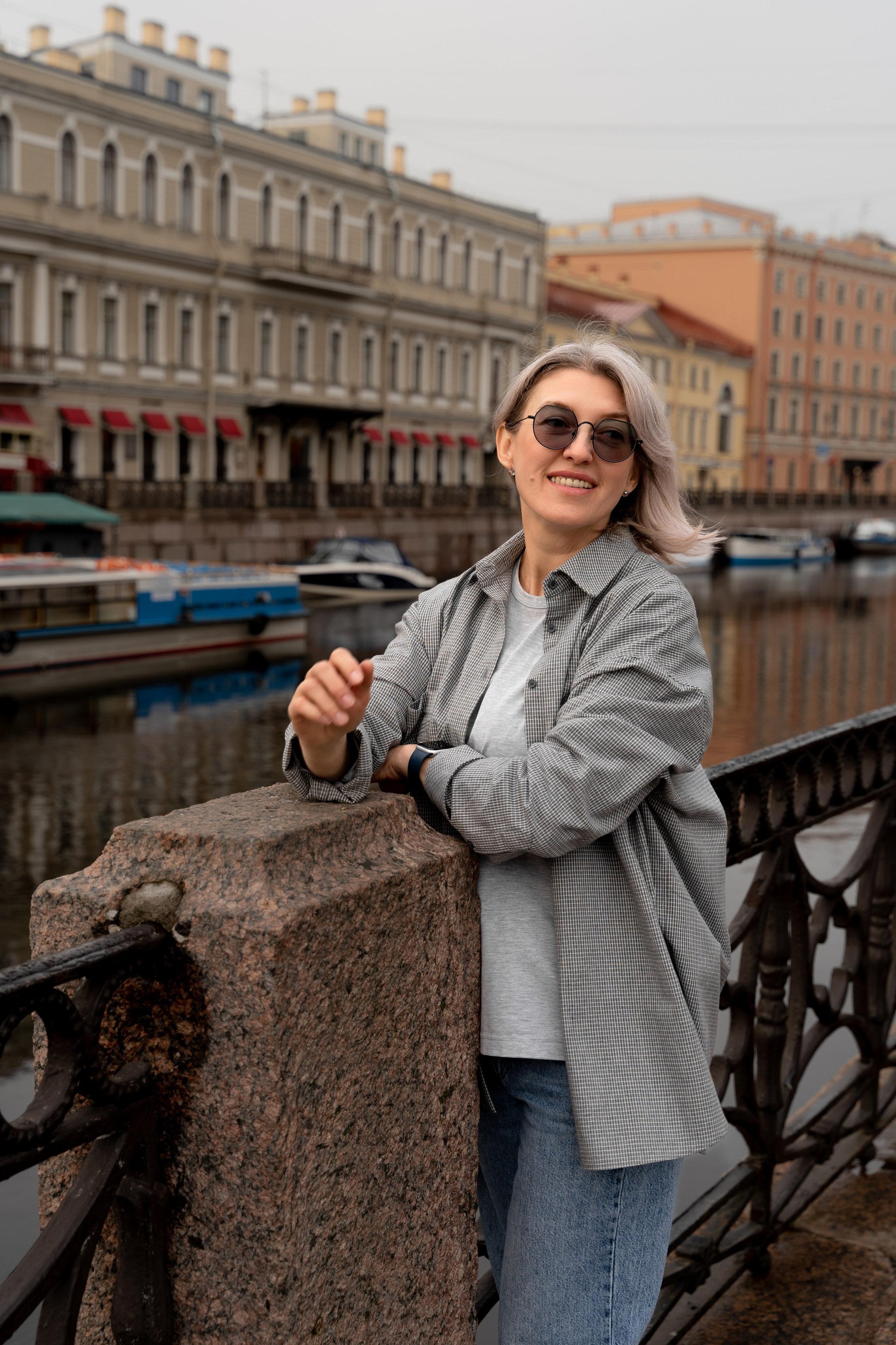 Таня и её семья 🤍 Она улыбнулась, и мне показалось, что весь мир стал светлее. — Эрих Мария Ремарк. Лайфстайл фотограф в Санкт-Петербурге — Наташа Шмидт