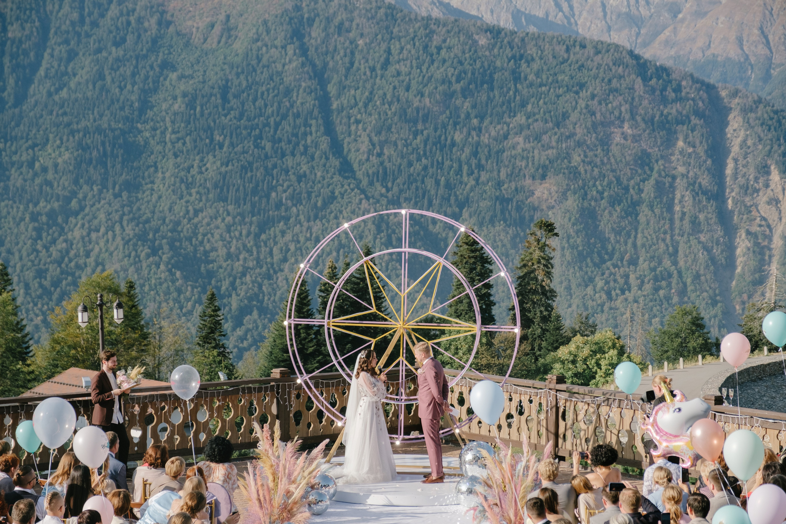 Фестиваль чувств. Свадебный Видеограф Фотограф в Сочи