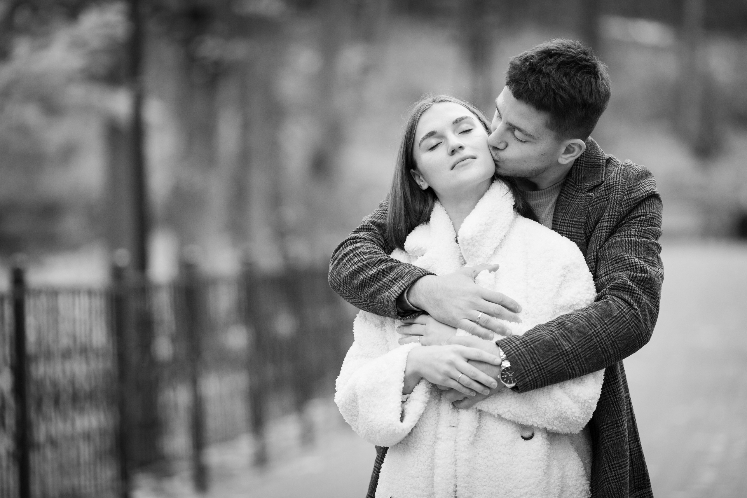 В+Л ЧБ. Фотохудожник Артём Парамонов