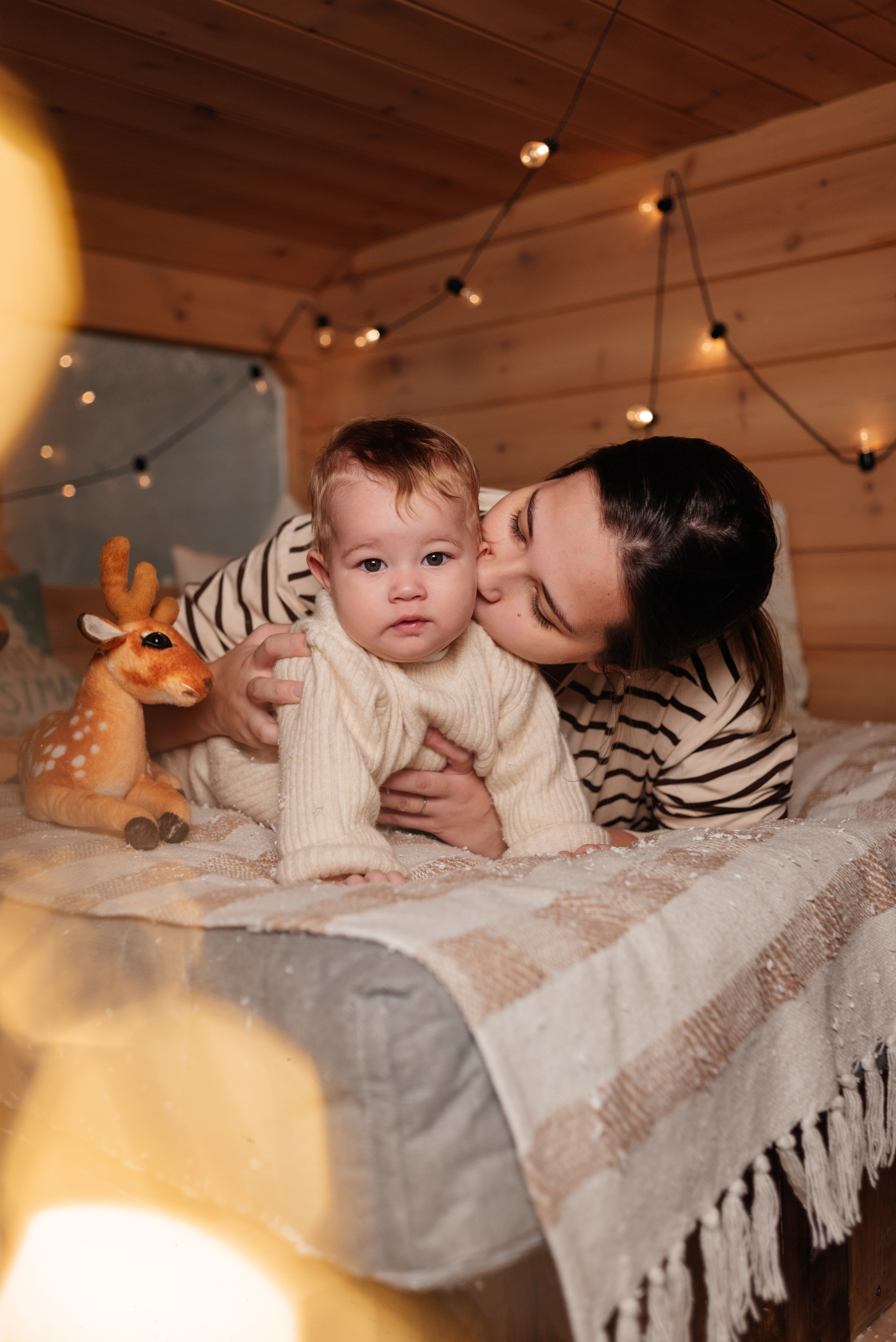 Даяна в новогодней сказке. Семейный и женский фотограф в Новосибирске