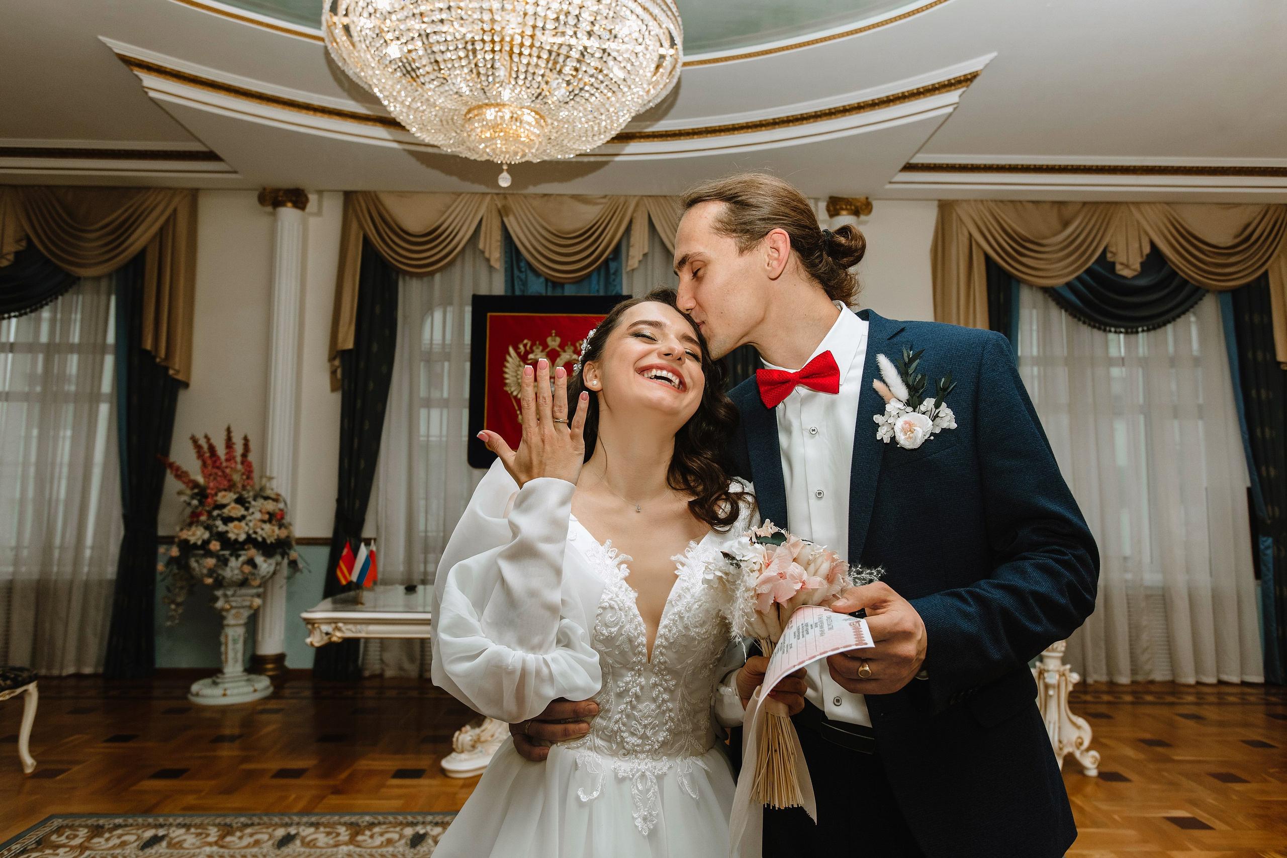 Любить в Смоленске. Свадебный фотограф в Смоленске Анна Казакова. Свадебные фотосессии, лавстори (Love Story) и выездные съемки по всей России