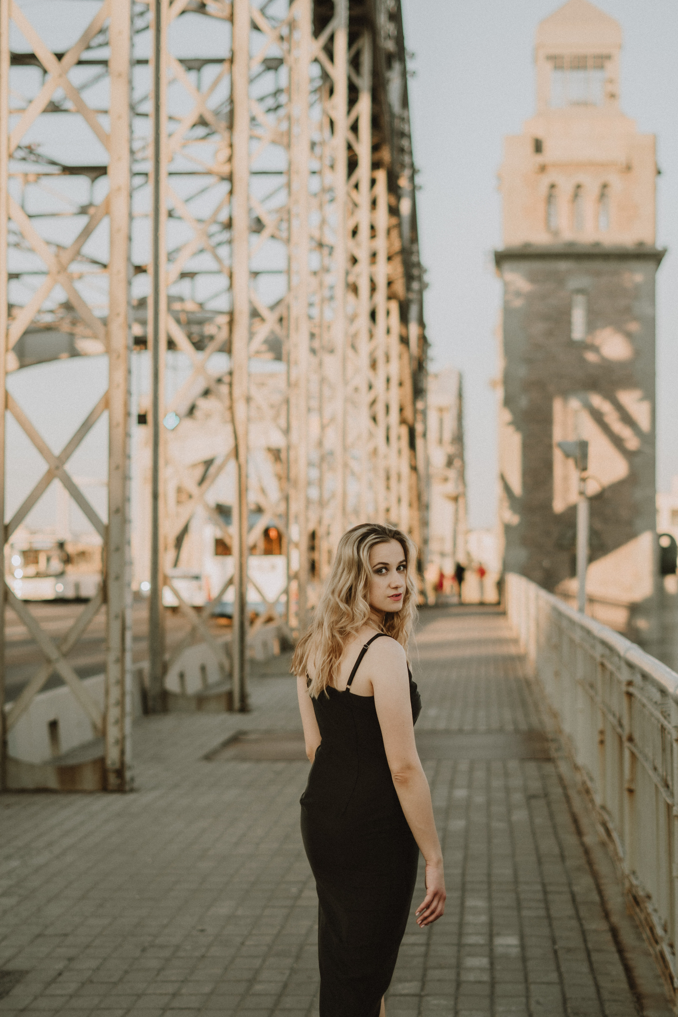 Sofa. Professional Wedding Photographer Geneva & Romande Switzerland | Tanya Creator