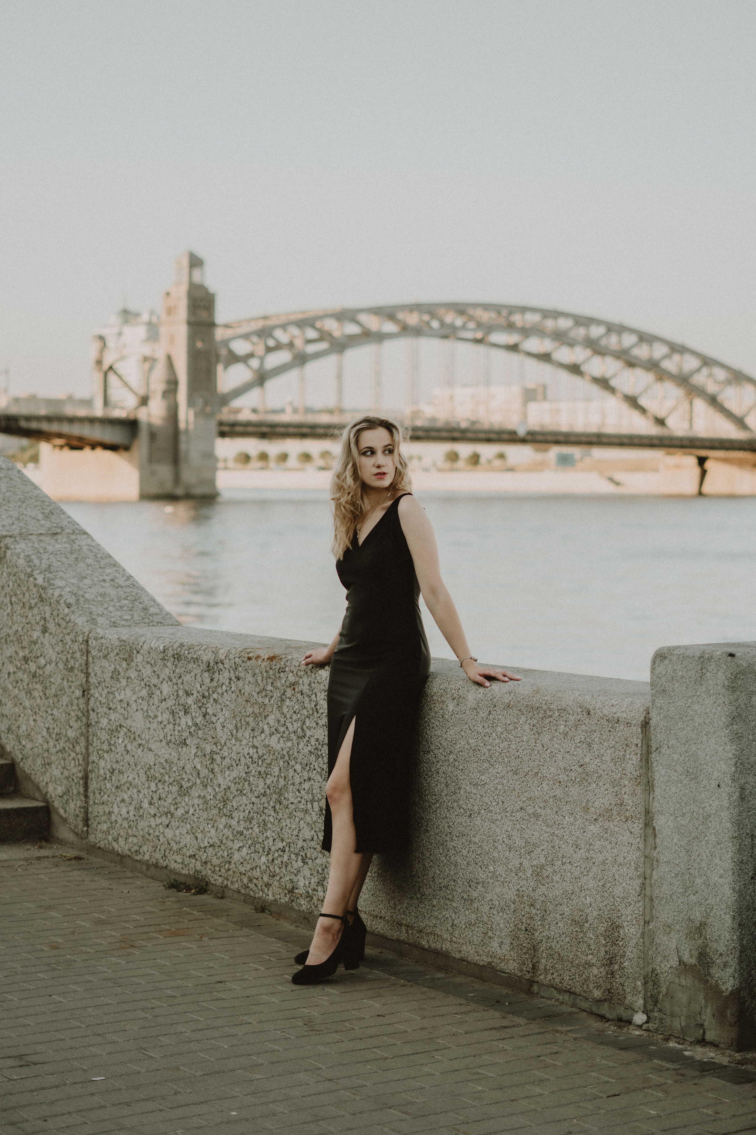 Sofa. Professional Wedding Photographer Geneva & Romande Switzerland | Tanya Creator