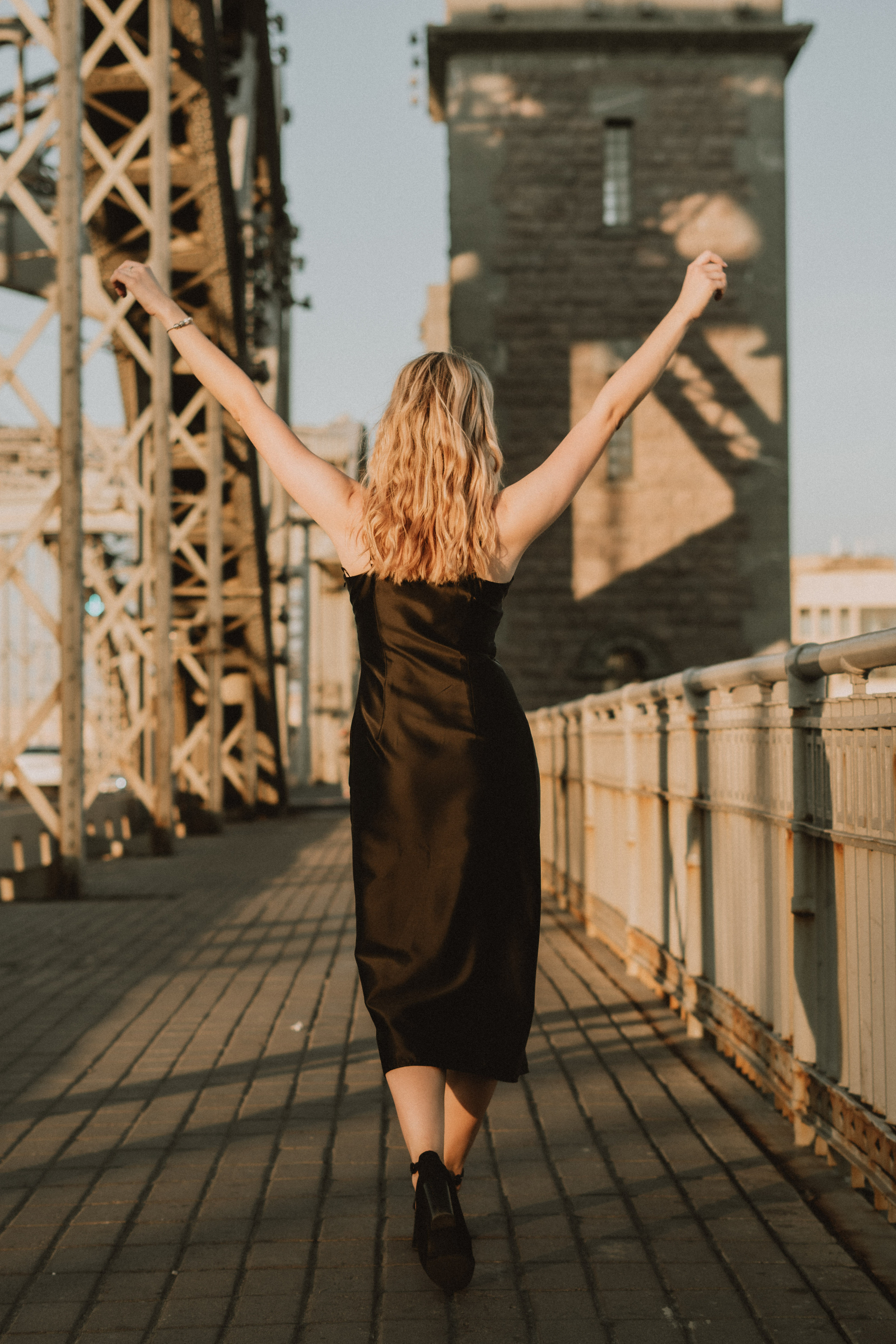 Sofa. Professional Wedding Photographer Geneva & Romande Switzerland | Tanya Creator