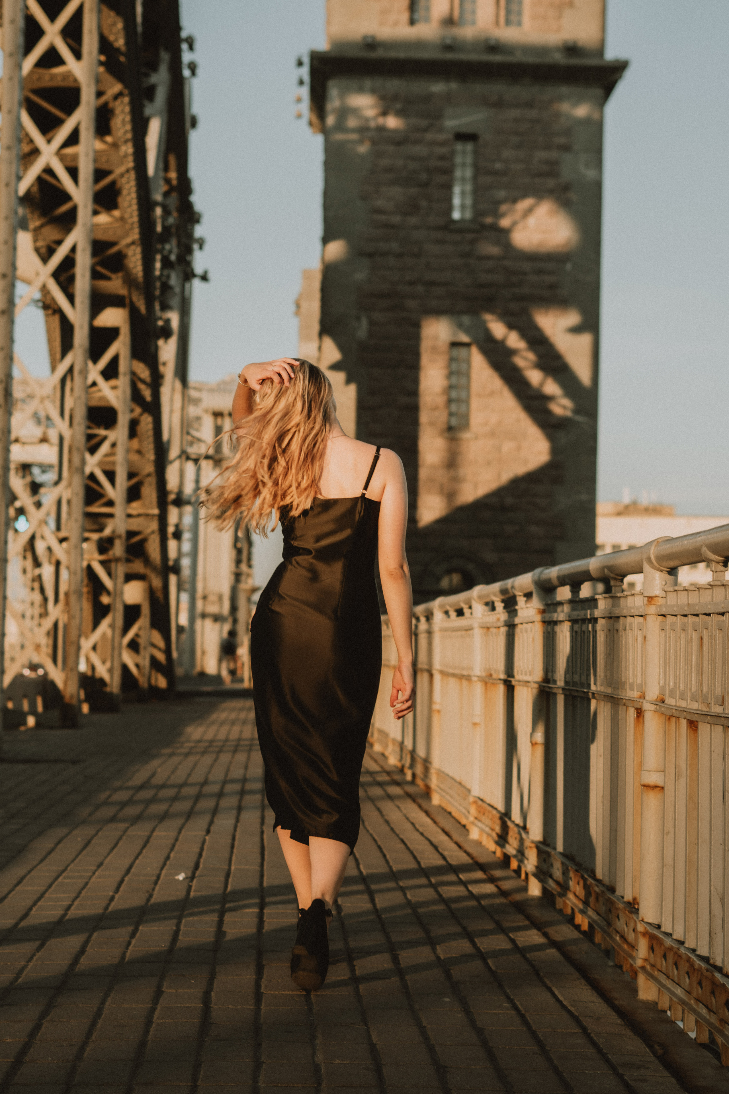 Sofa. Professional Wedding Photographer Geneva & Romande Switzerland | Tanya Creator