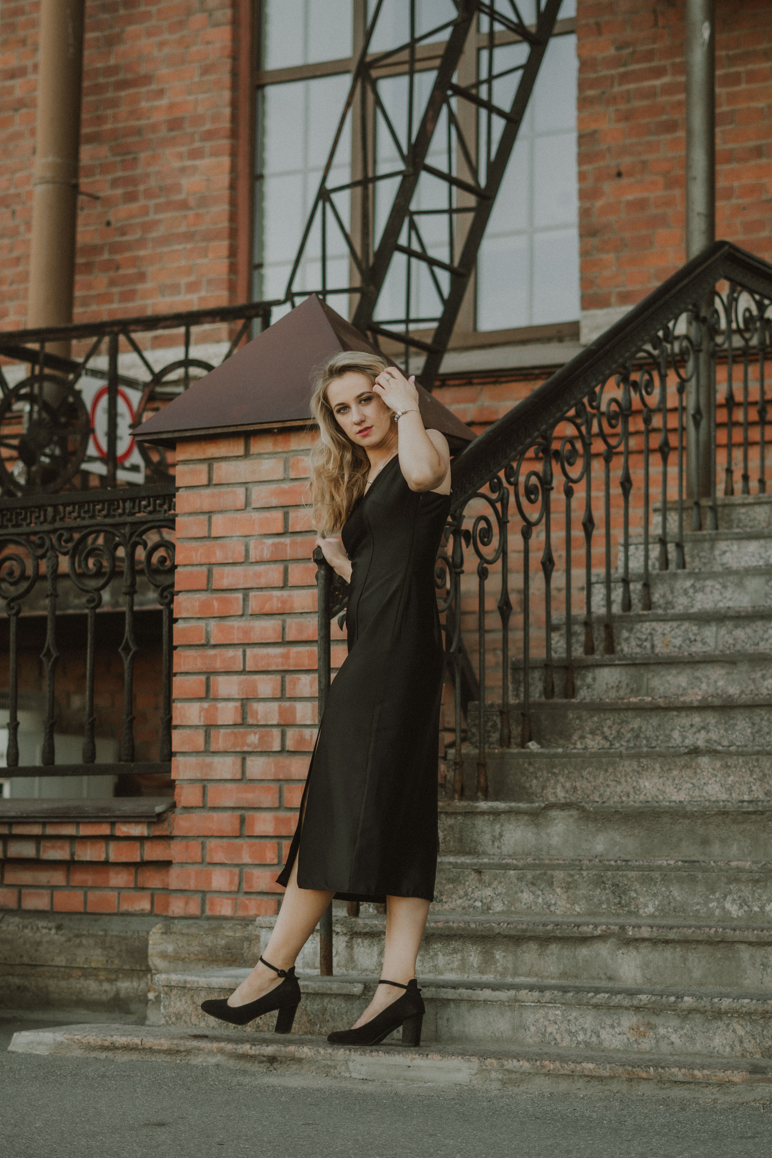 Sofa. Professional Wedding Photographer Geneva & Romande Switzerland | Tanya Creator