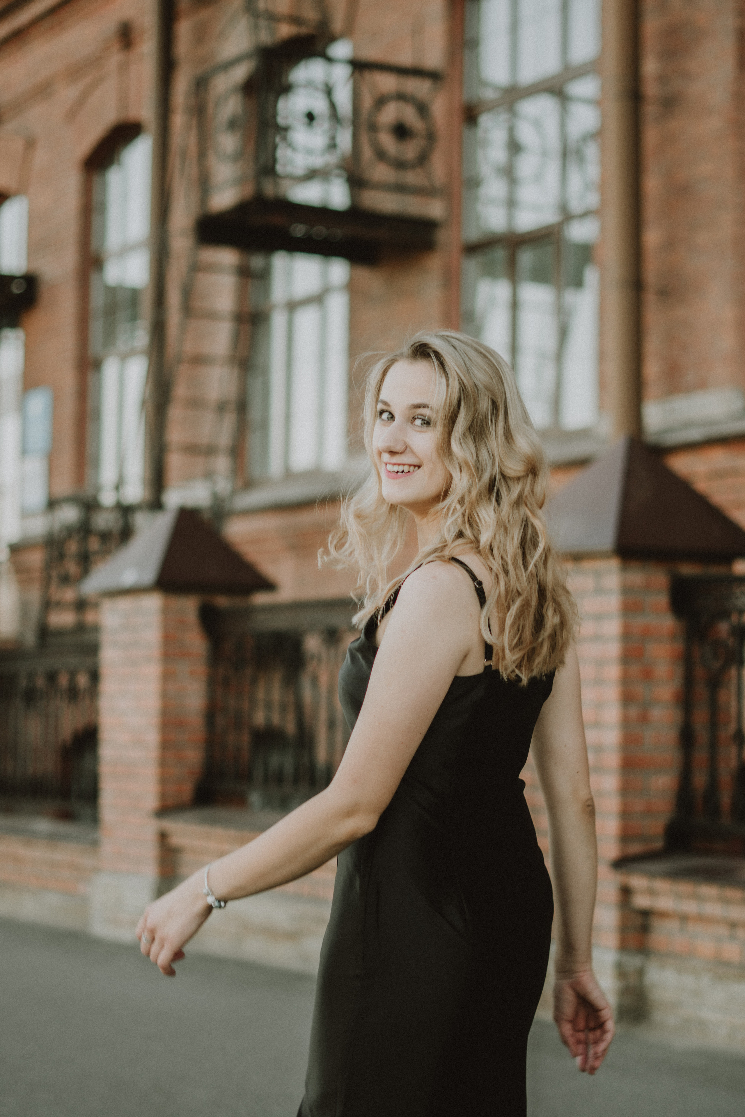 Sofa. Professional Wedding Photographer Geneva & Romande Switzerland | Tanya Creator