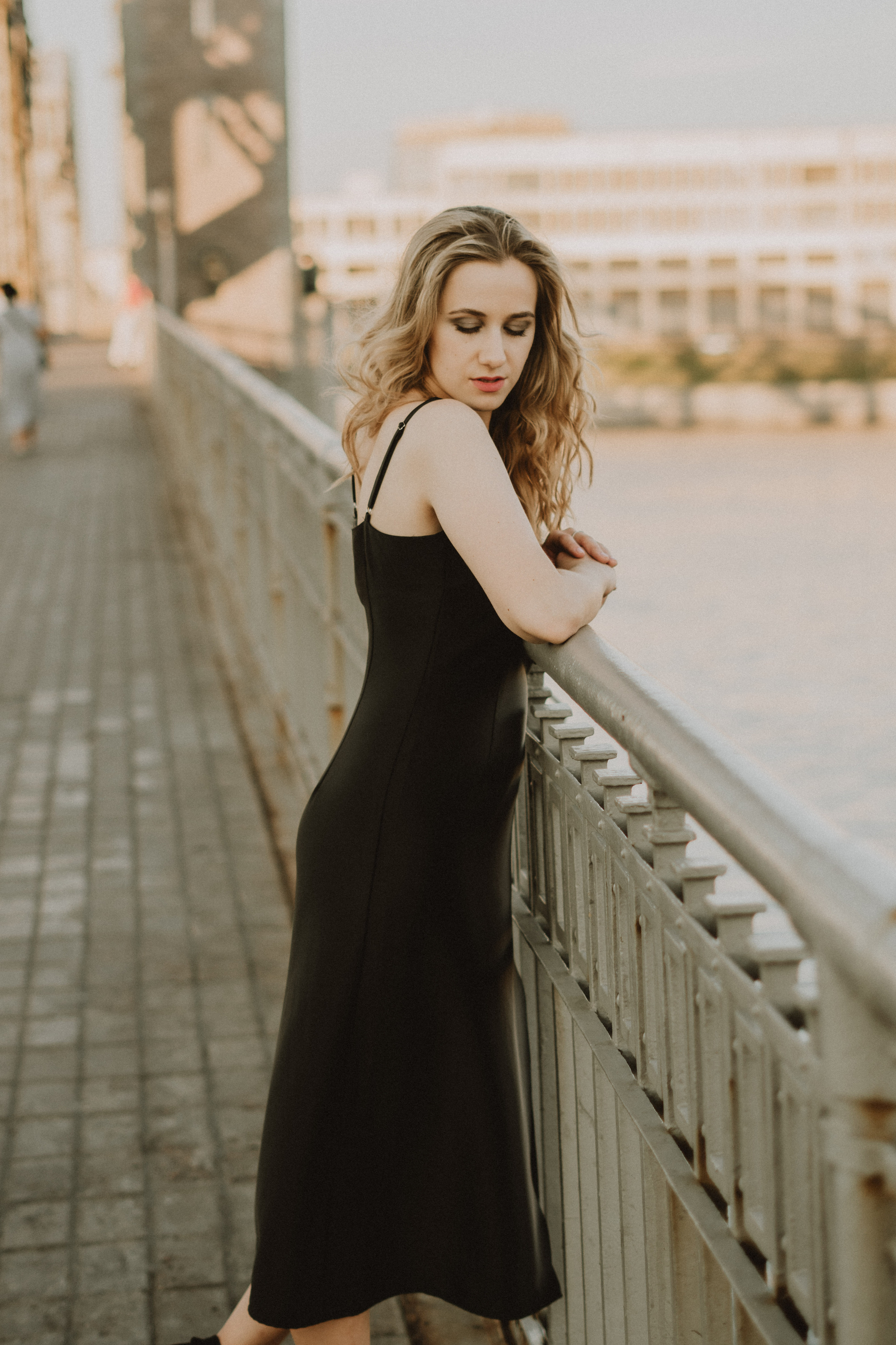 Sofa. Professional Wedding Photographer Geneva & Romande Switzerland | Tanya Creator