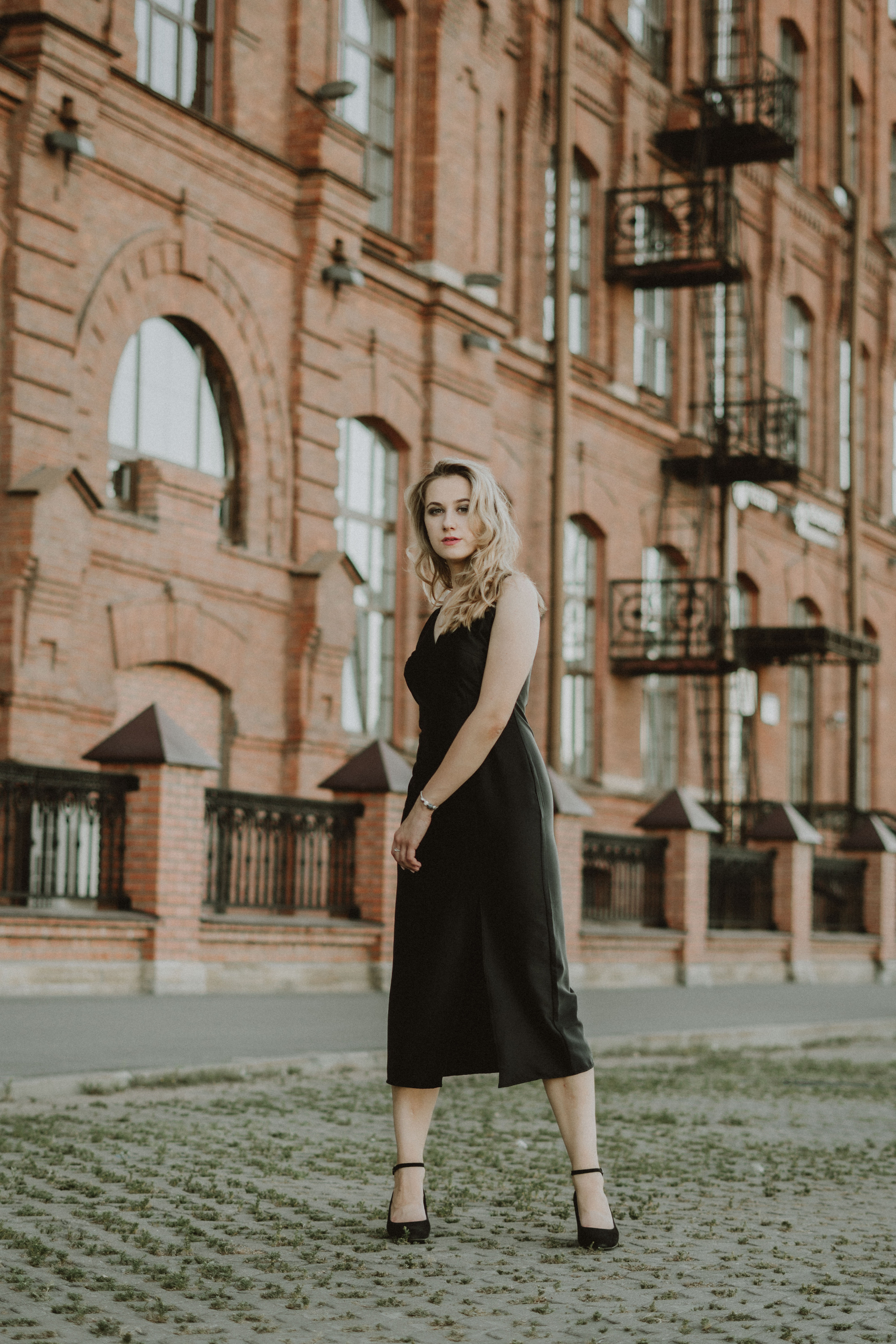 Sofa. Professional Wedding Photographer Geneva & Romande Switzerland | Tanya Creator