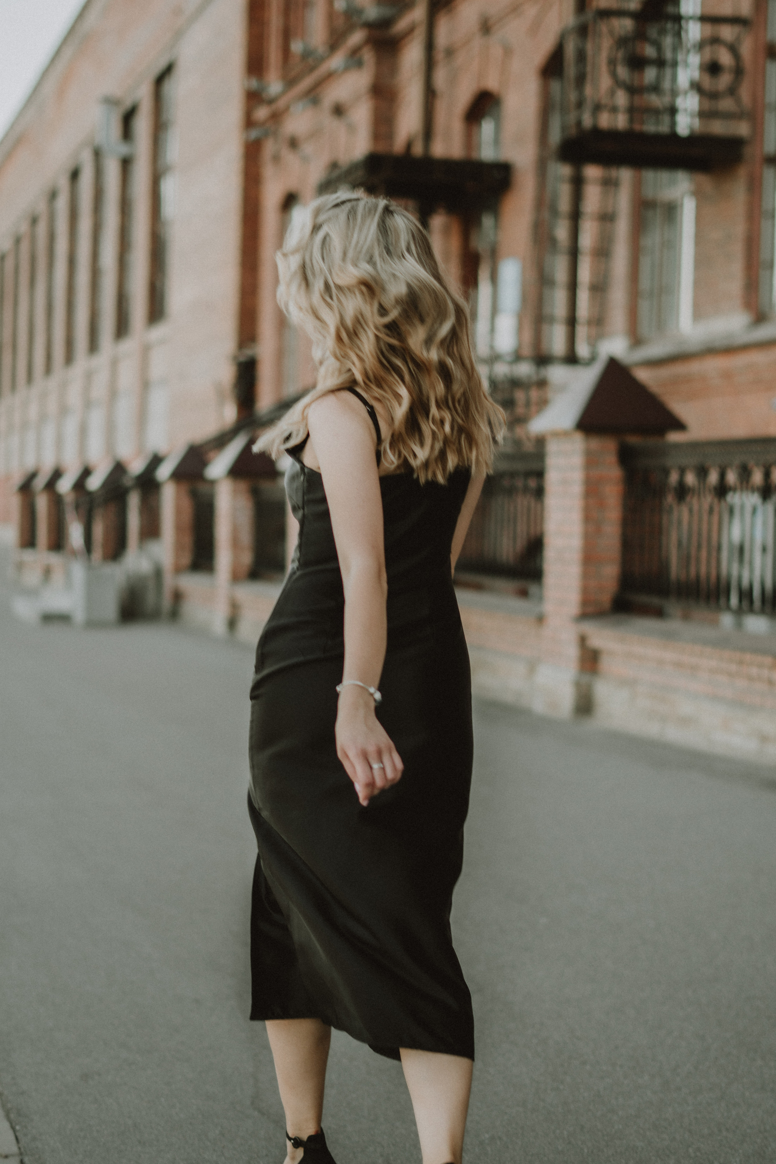 Sofa. Professional Wedding Photographer Geneva & Romande Switzerland | Tanya Creator