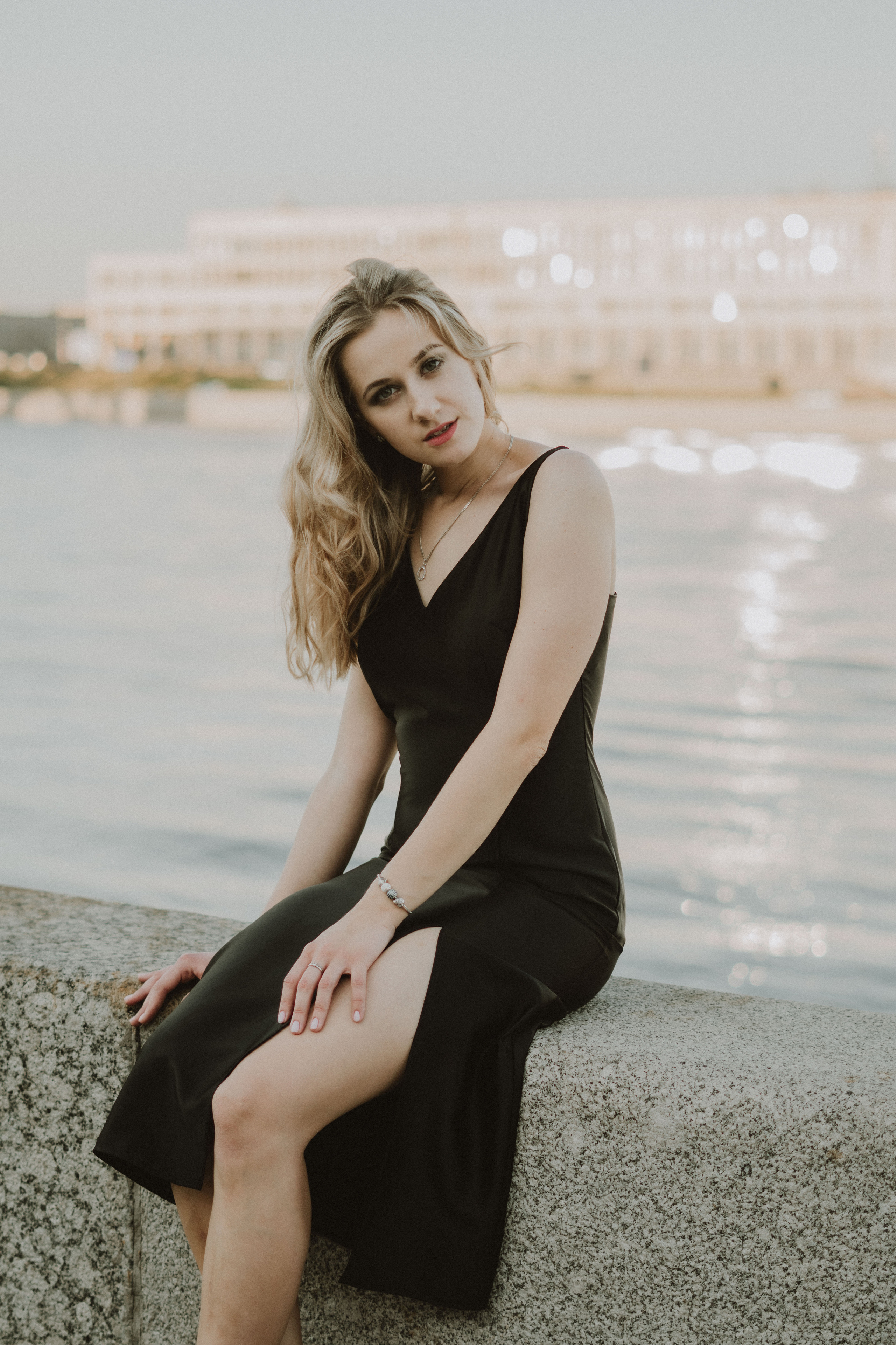 Sofa. Professional Wedding Photographer Geneva & Romande Switzerland | Tanya Creator