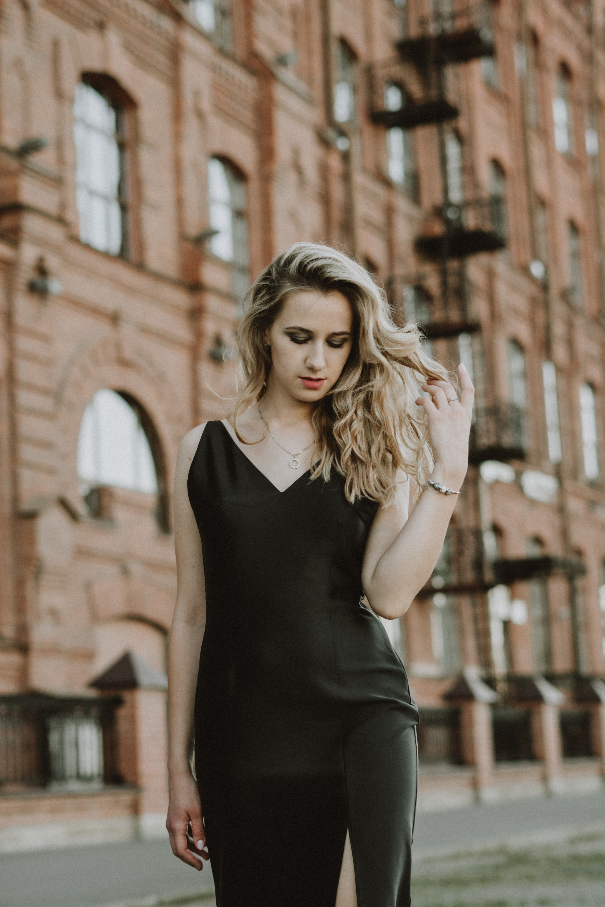 Sofa. Professional Wedding Photographer Geneva & Romande Switzerland | Tanya Creator