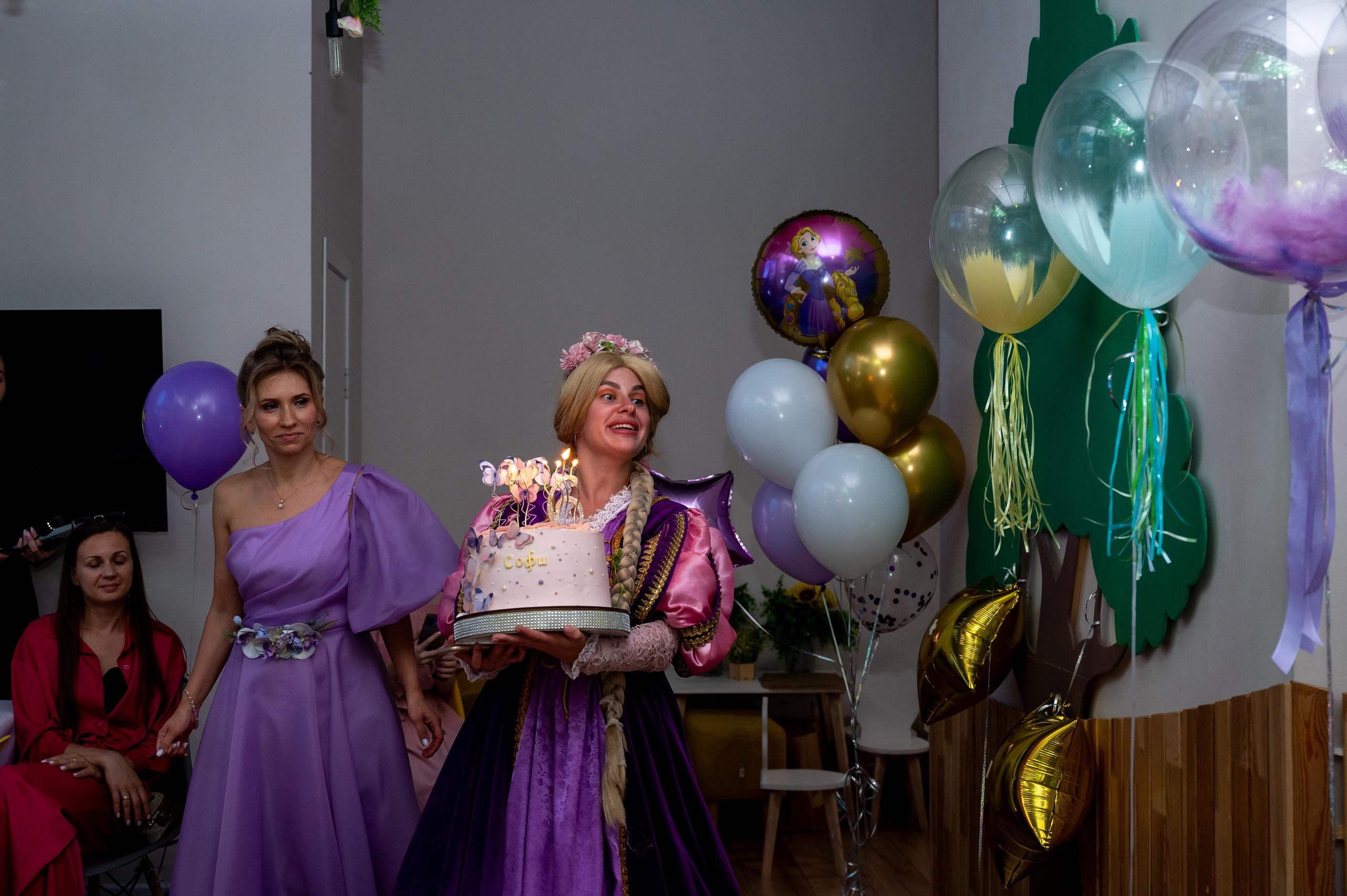 ДР в лофте с фокусником